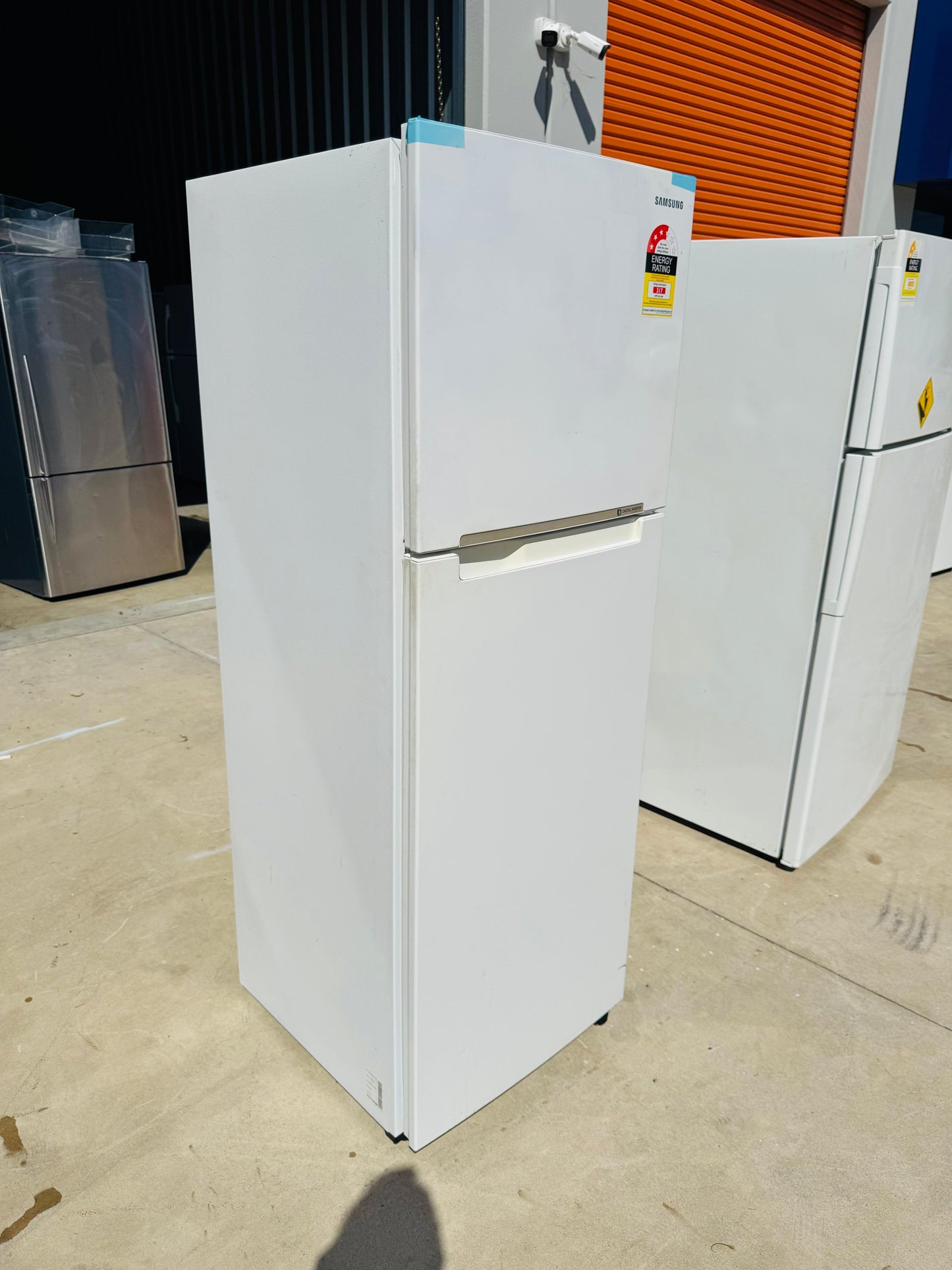 **SAMSUNG 343 LITRES FRIDGE FREEZER**