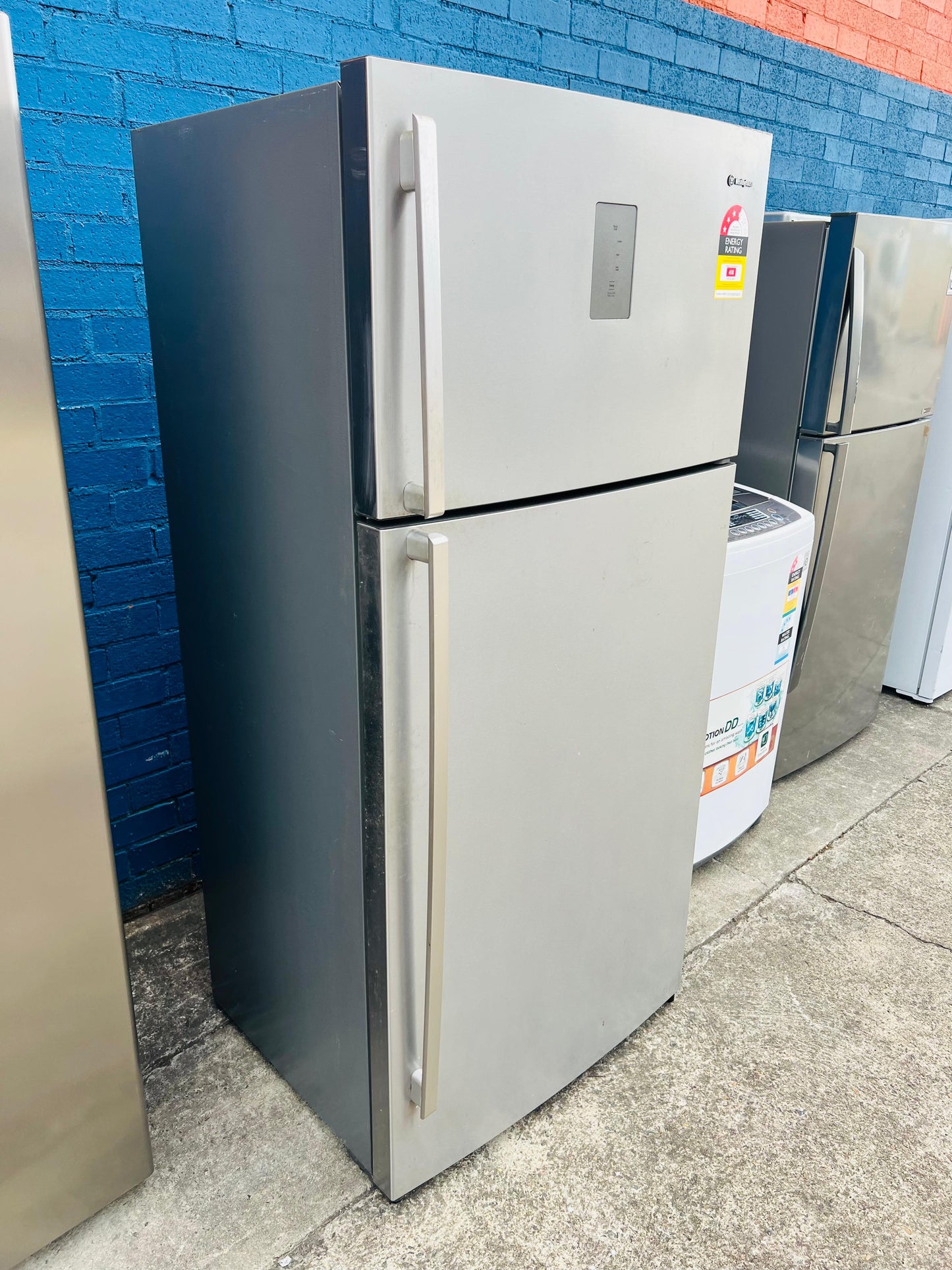 **WESTINGHOUSE 537 LITRES FRIDGE FREEZER**