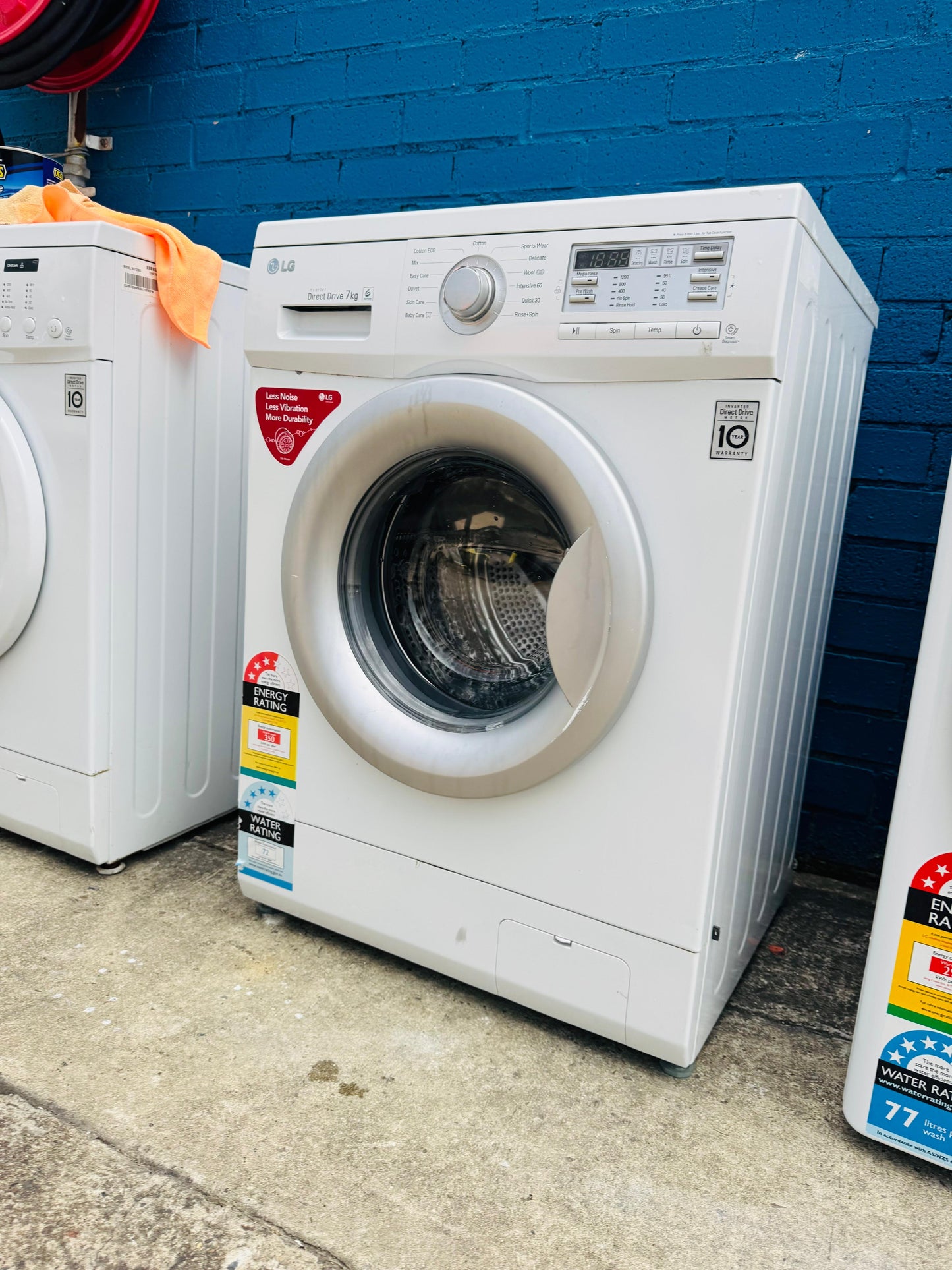 **LG 7KGS FRONT LOADER WASHING MACHINE**