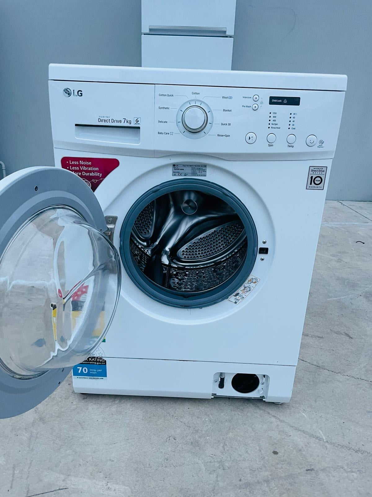 **LG 7 KGS FRONT LOADER WASHING MACHINE**