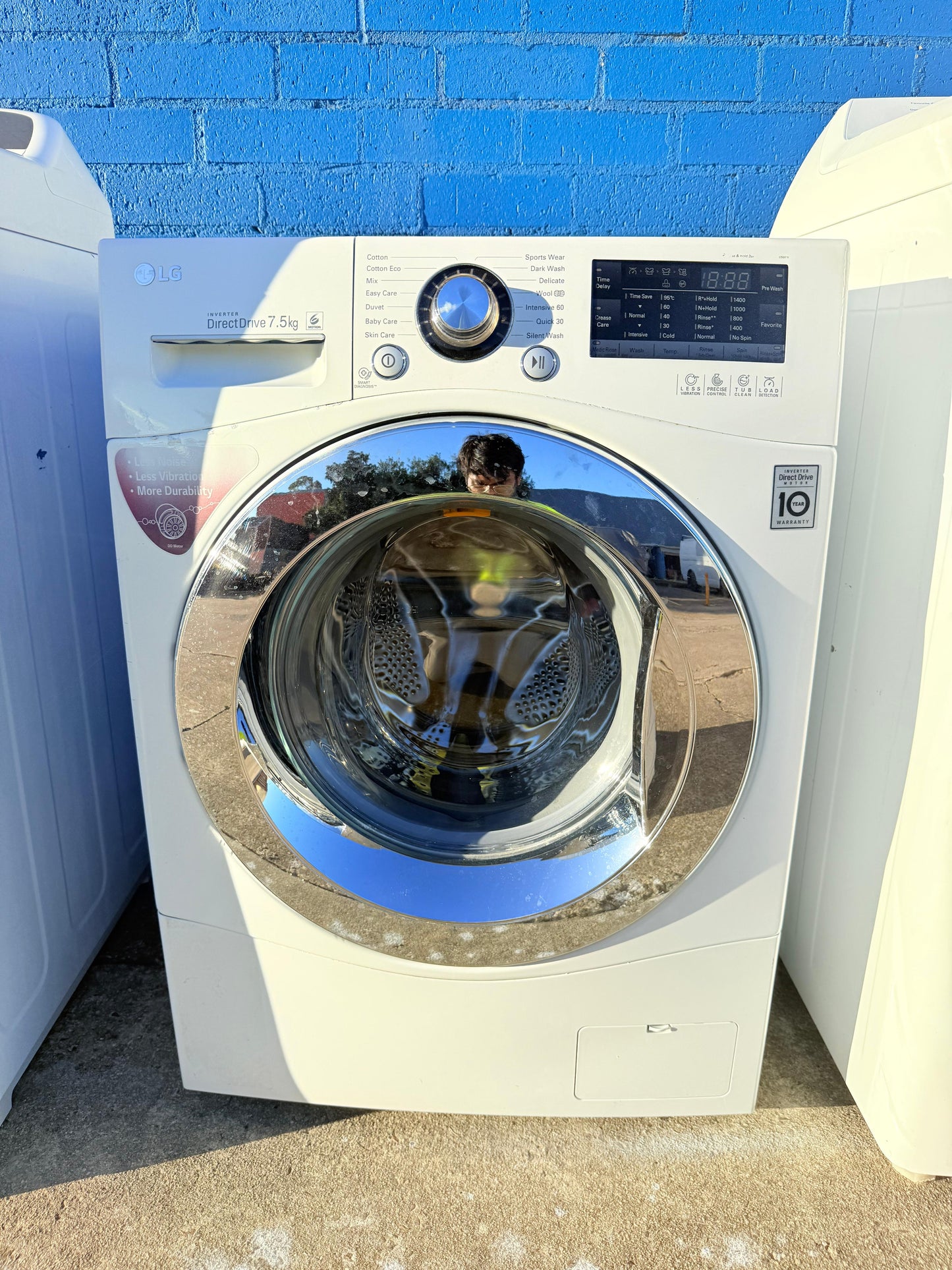 **LG 7.5KGS FRONT LOADER WASHING MACHINE**