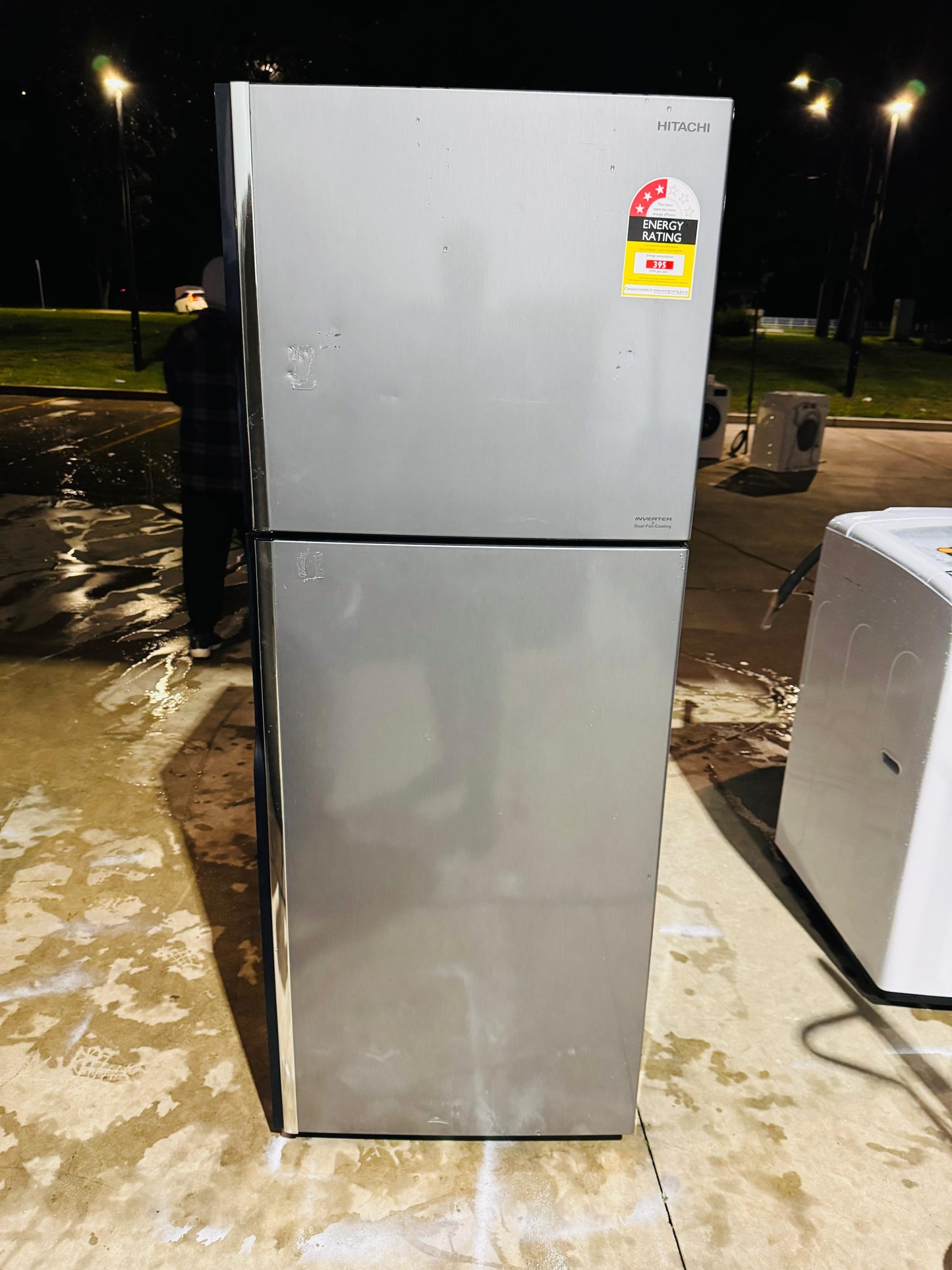 **HITACHI 403 LITRES FRIDGE FREEZER**