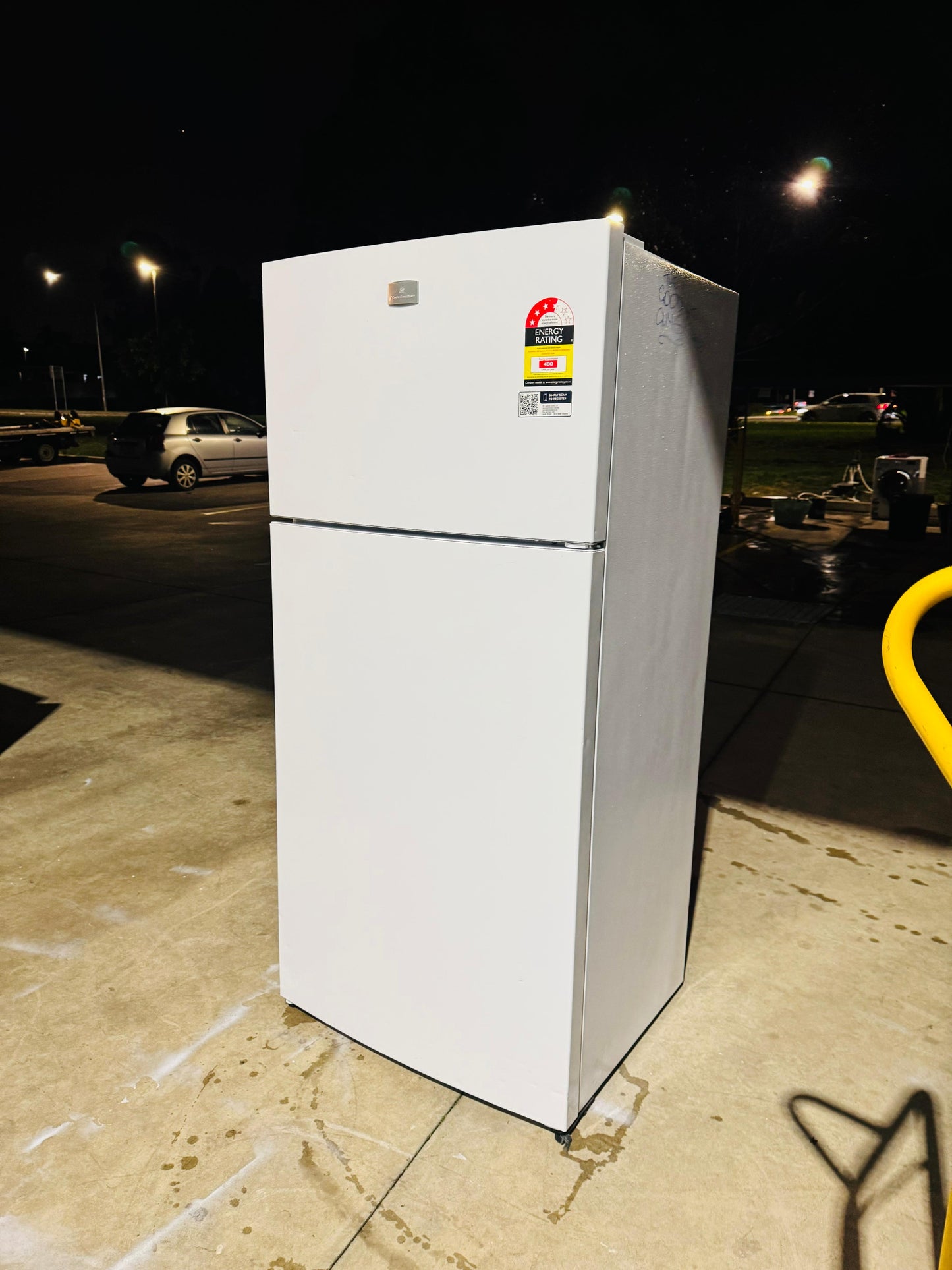 **KELVINATOR 536 LITRES FRIDGE FREEZER**