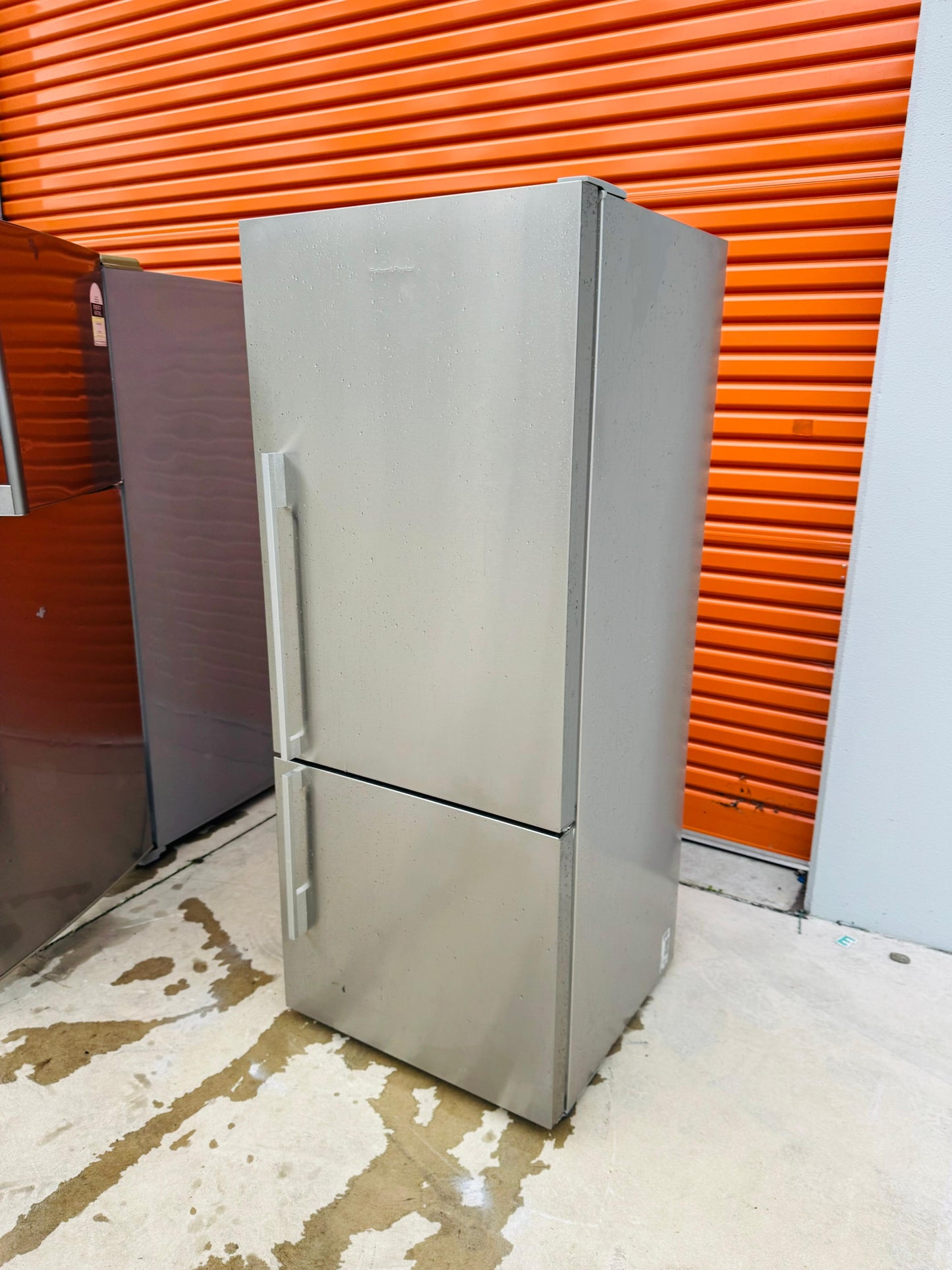 **FISHER & PAYKEL 442 LITRES FRIDGE FREEZER**