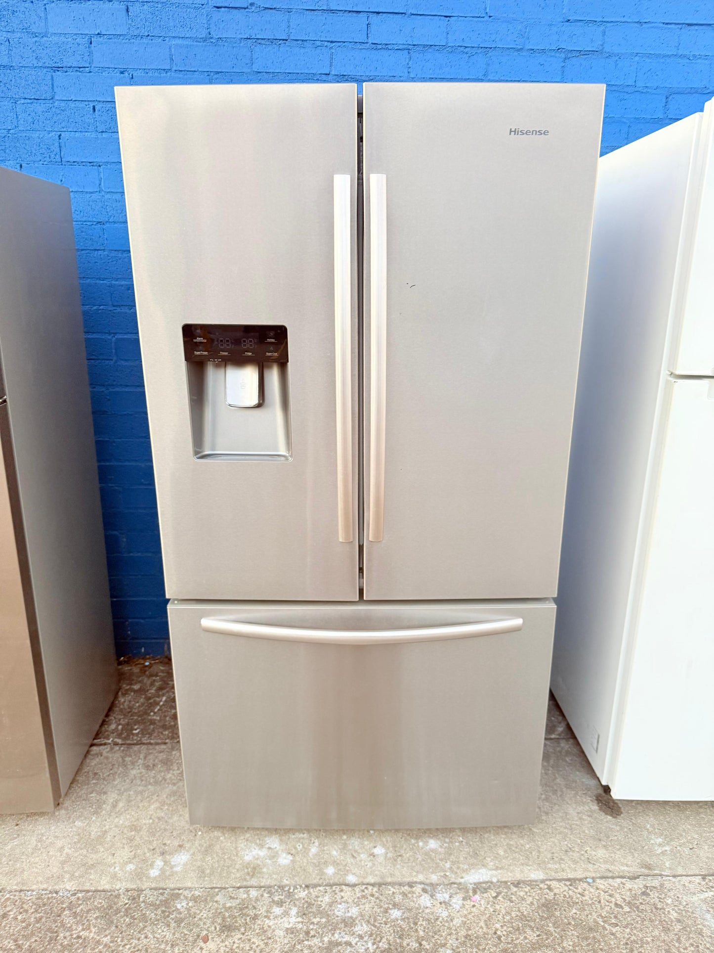 **HISENSE 630 LITRES FRENCH DOOR FRIDGE FREEZER**