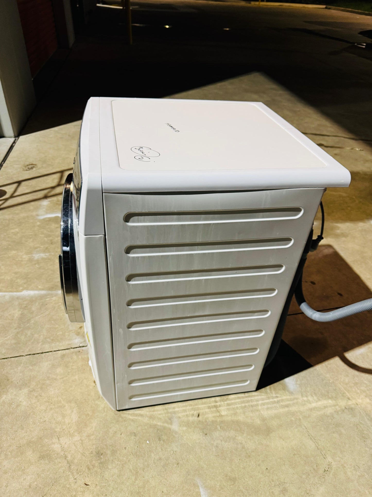 **ELECTROLUX 9 KGS FRONT LOADER WASHING MACHINE**