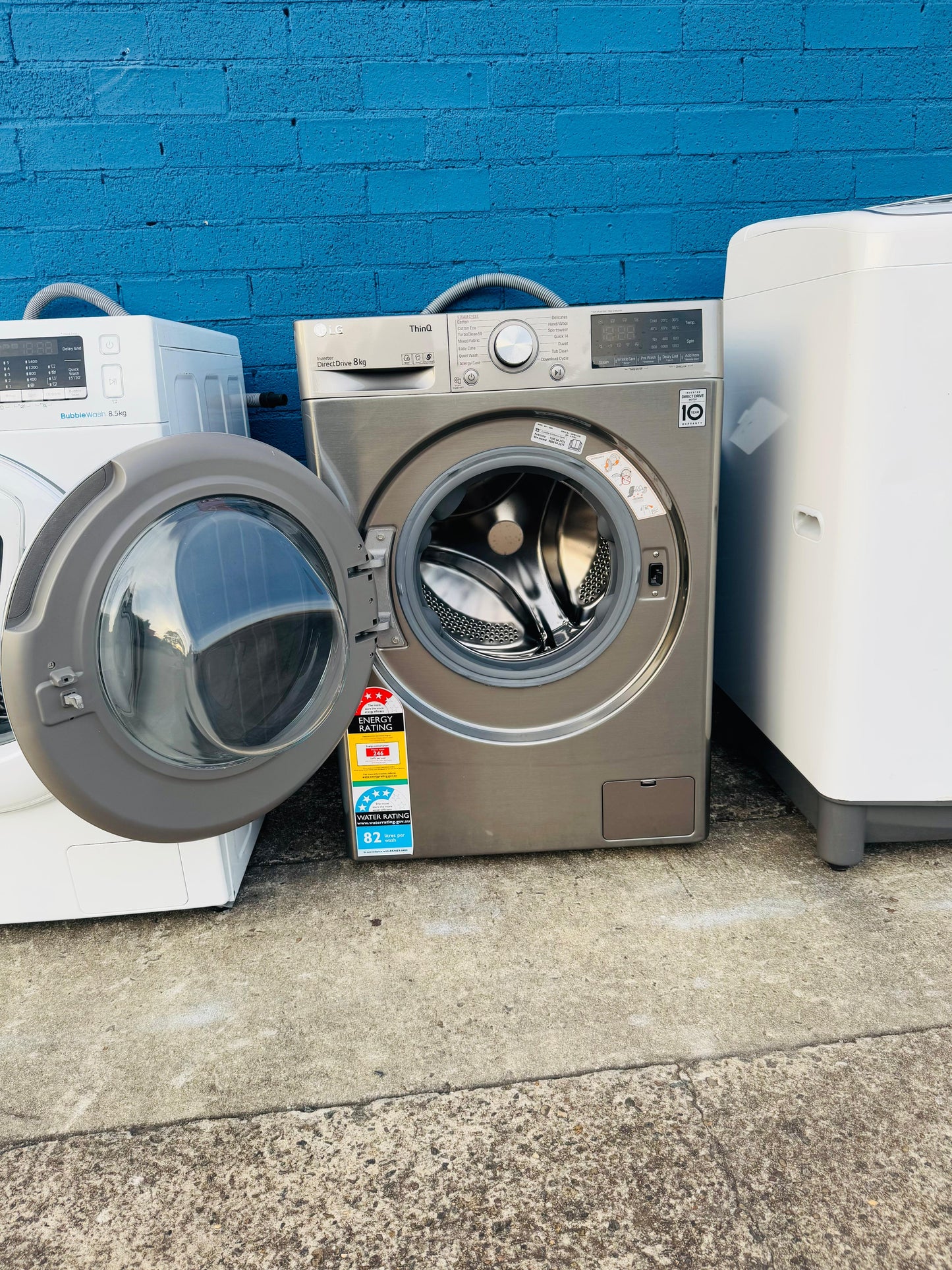 **LG 8KGS FRONT LOADER WASHING MACHINE**
