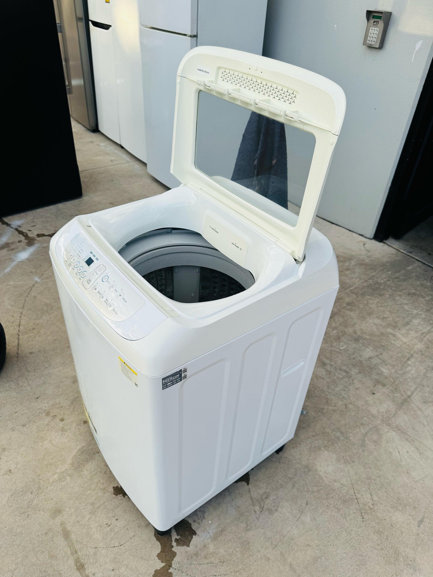 **SAMSUNG 6.5 KGS TOP LOADER WASHING MACHINE**