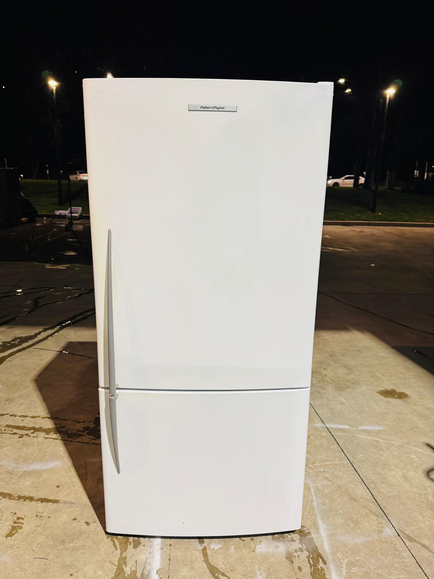 **FISHER & PAYKEL 519 LITRES FRIDGE FREEZER**