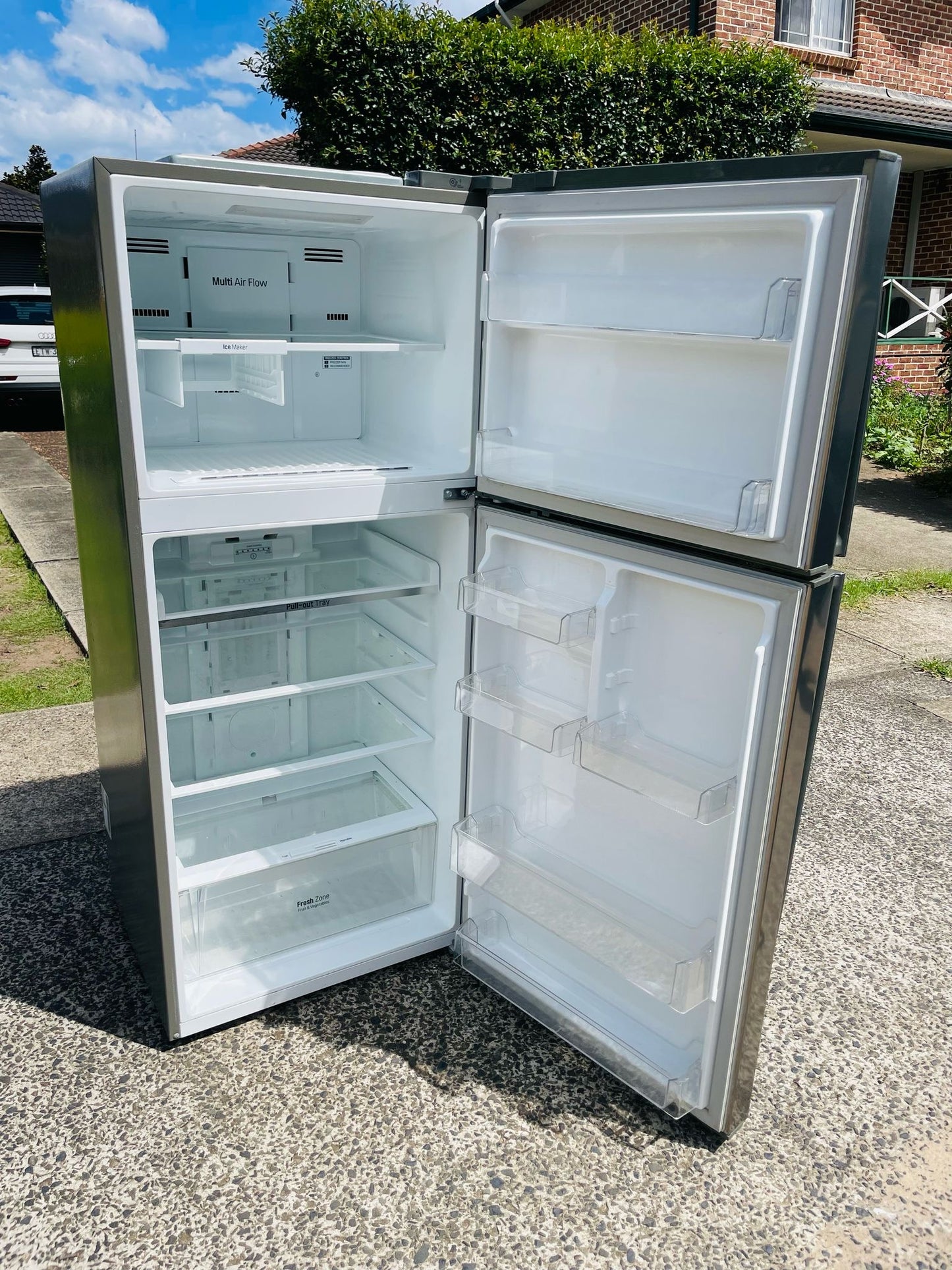 **LG 442 LITRES FRIDGE FREEZER**