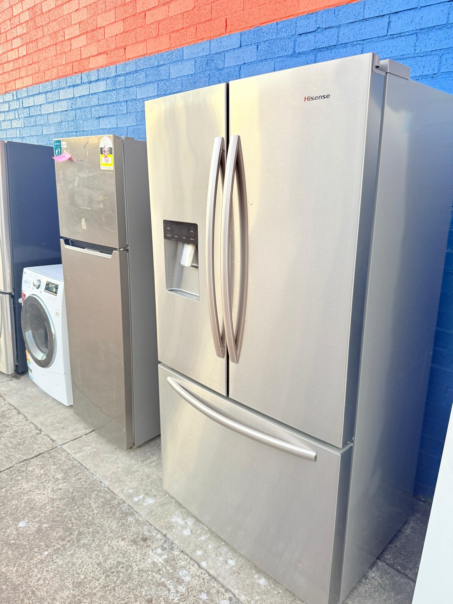 **HISENSE 630 LITRES FRENCH DOOR FRIDGE FREEZER**