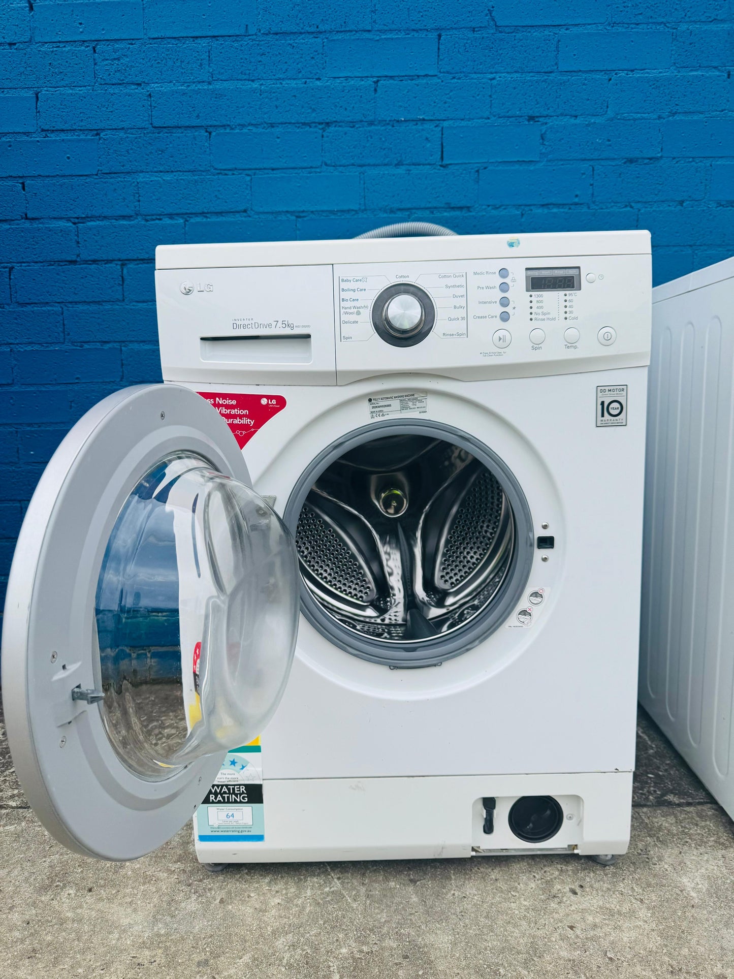 **LG 7.5KGS FRONT LOADER WASHING MACHINE**