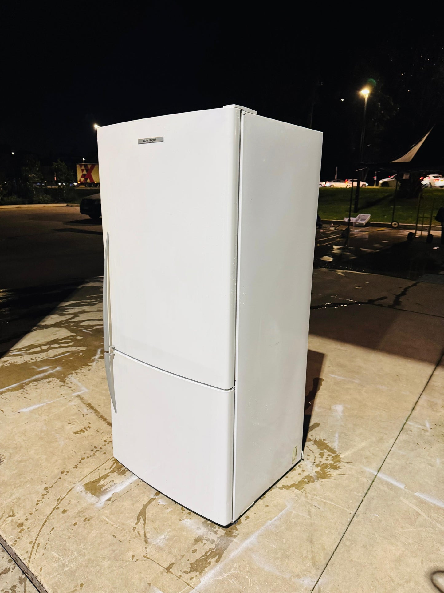 **FISHER & PAYKEL 519 LITRES FRIDGE FREEZER**