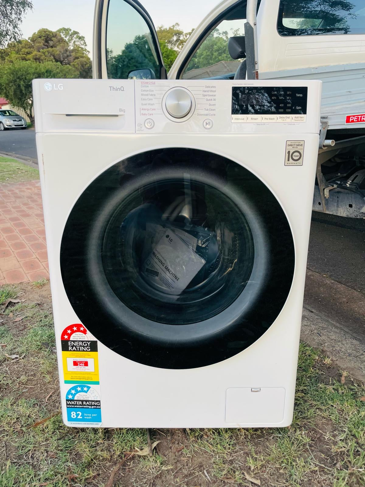 **LG 8 KGS FRONT LOADER WASHING MACHINE**