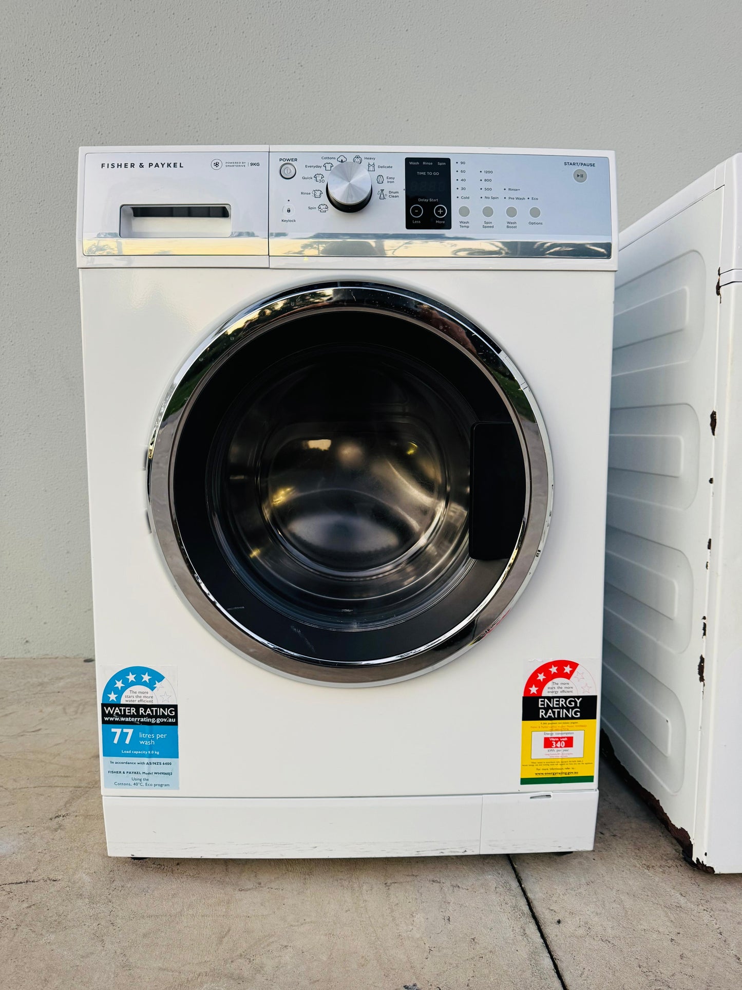 **FISHER & PAYKEL 9KGS FRONT LOADER WASHING MACHINE**
