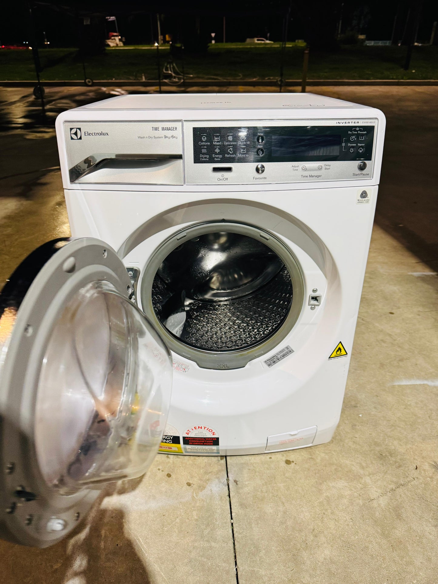**ELECTROLUX 9 KGS FRONT LOADER WASHING MACHINE**