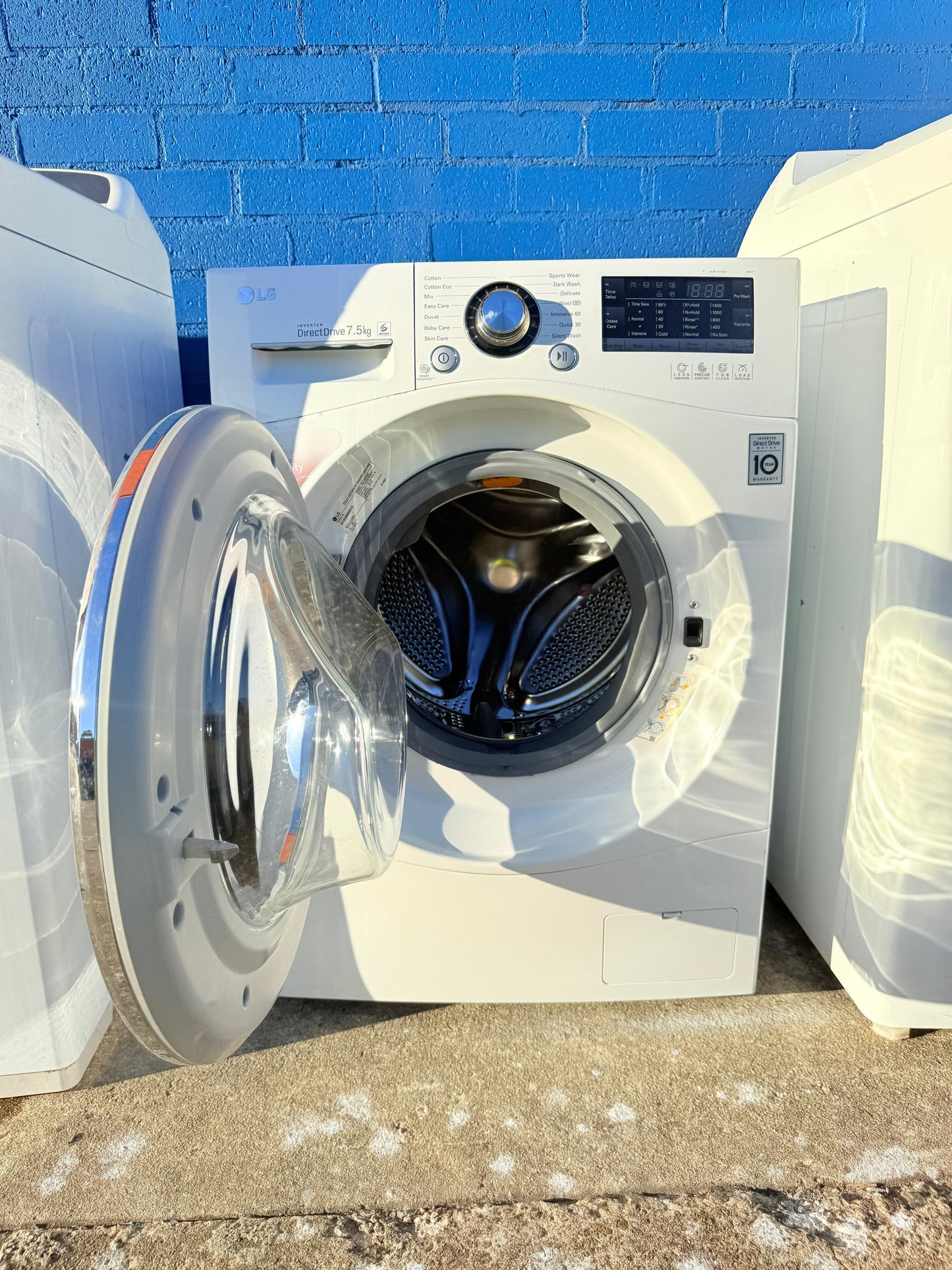 **LG 7.5KGS FRONT LOADER WASHING MACHINE**