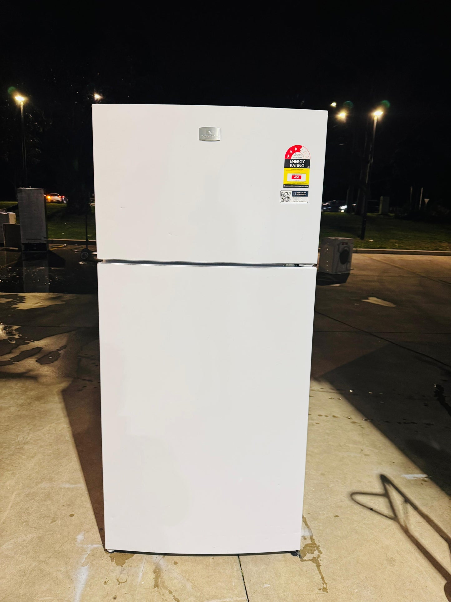**KELVINATOR 536 LITRES FRIDGE FREEZER**