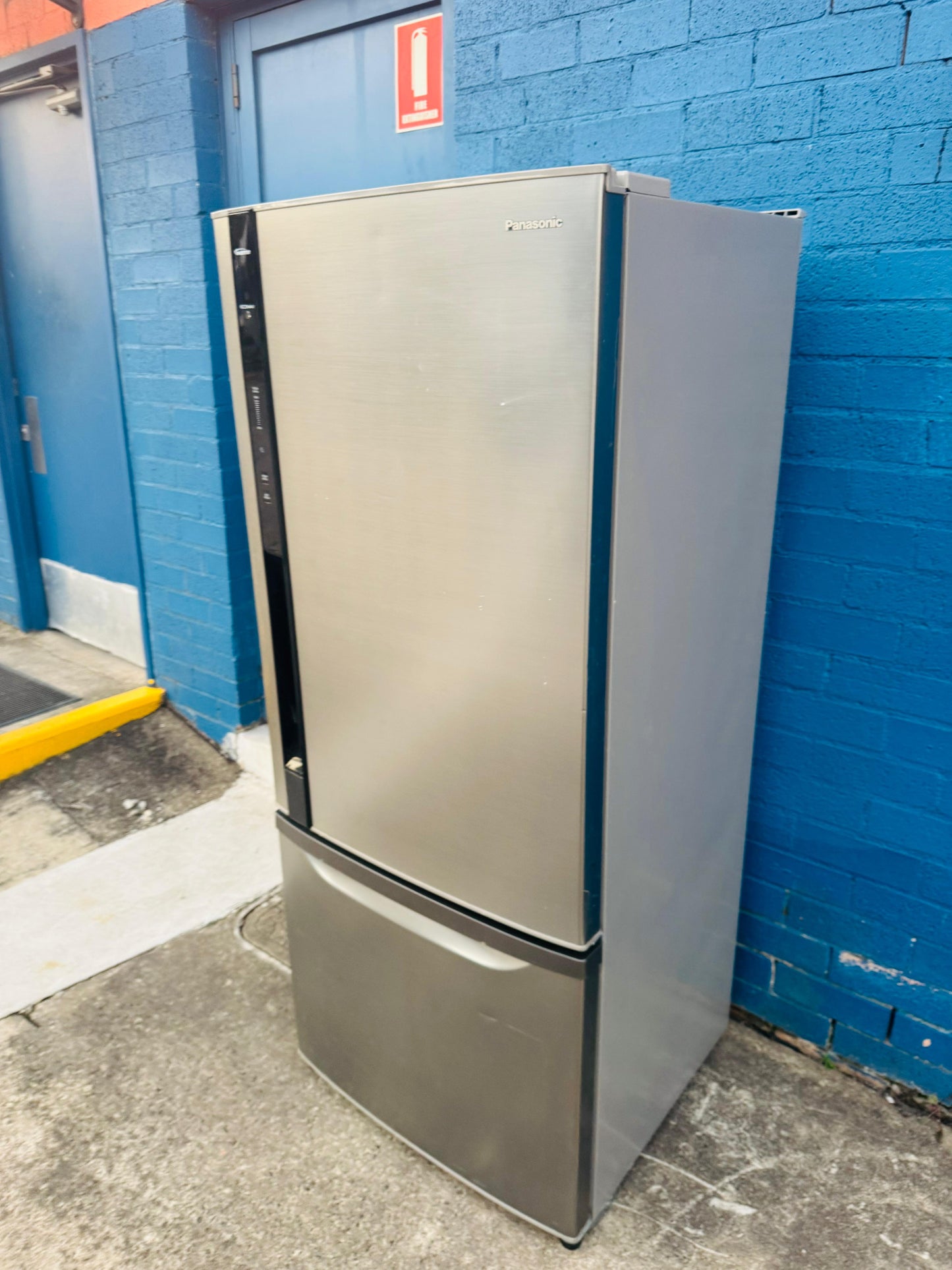 **PANASONIC 421 LITRES FRIDGE FREEZER**