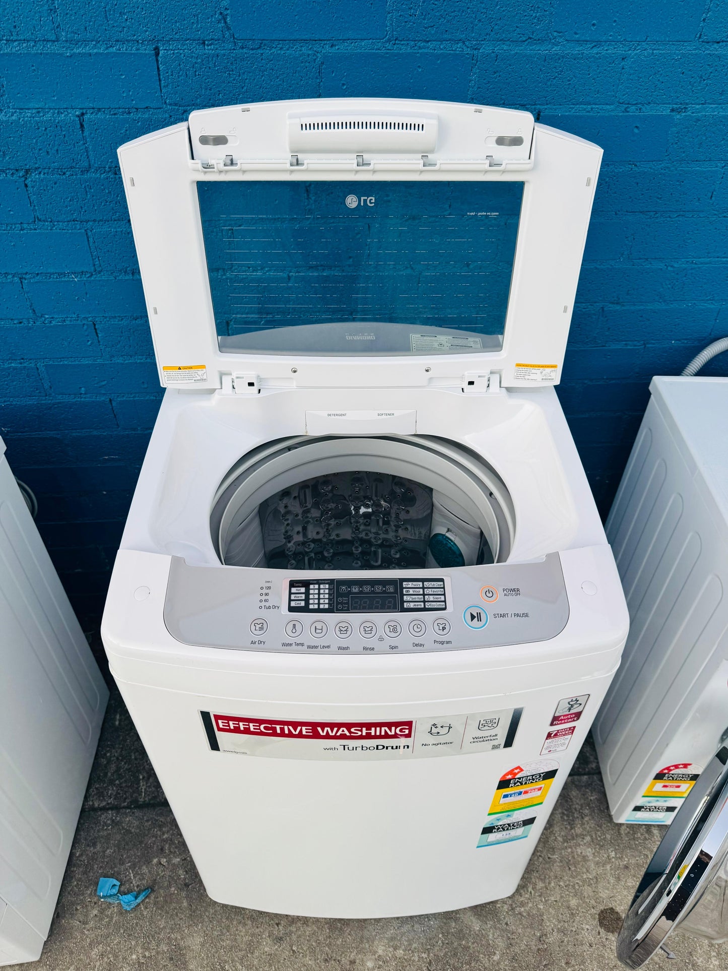 **LG 8.5KGS TOP LOADER WASHING MACHINE**