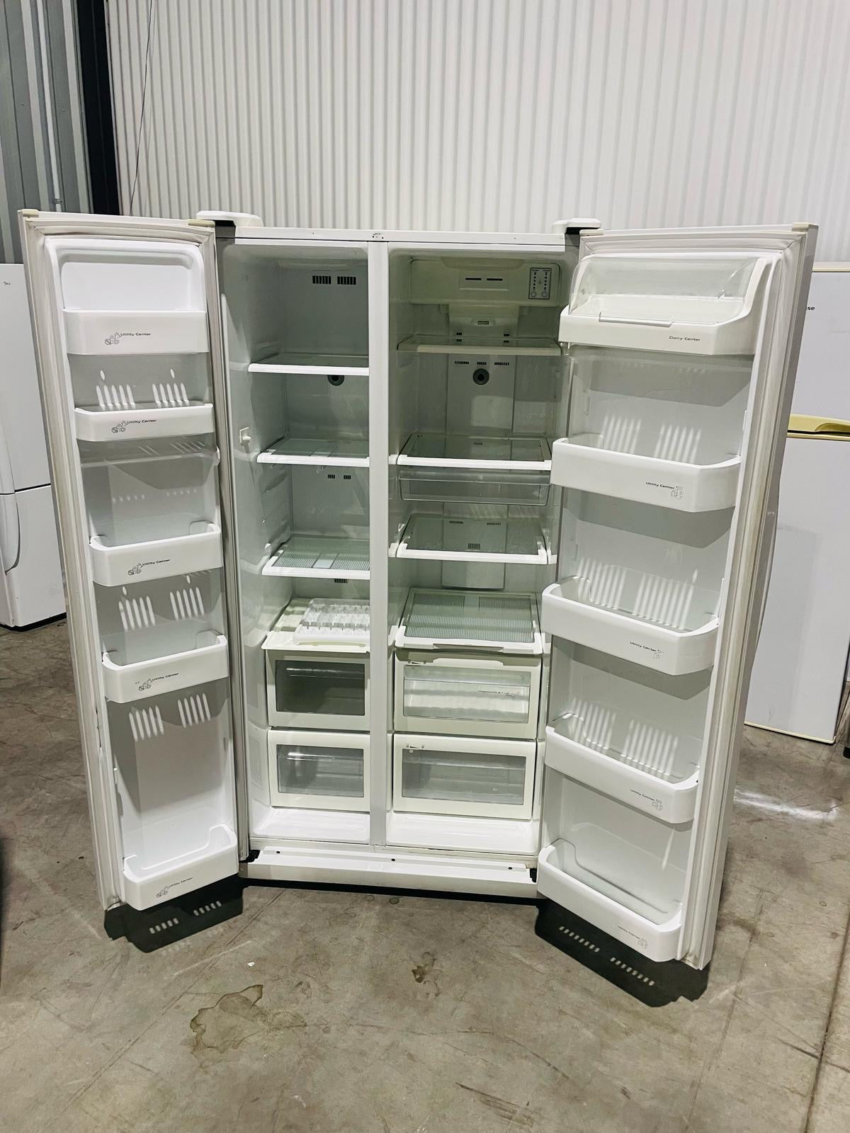 **SAMSUNG 535 LITRES SIDE BY SIDE DOOR FRIDGE FREEZER**