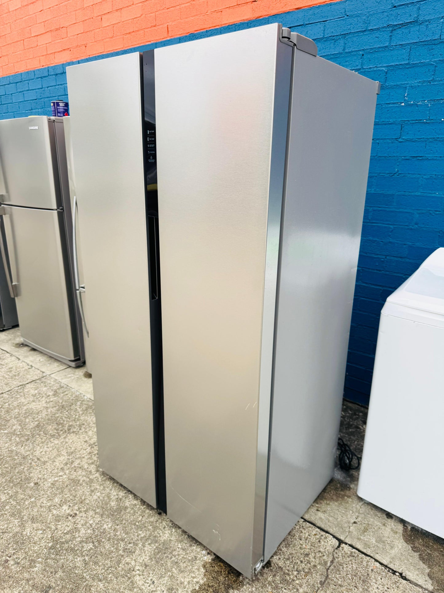 **INALTO SIDE BY SIDE 584 LITRES FRIDGE FREEZER**