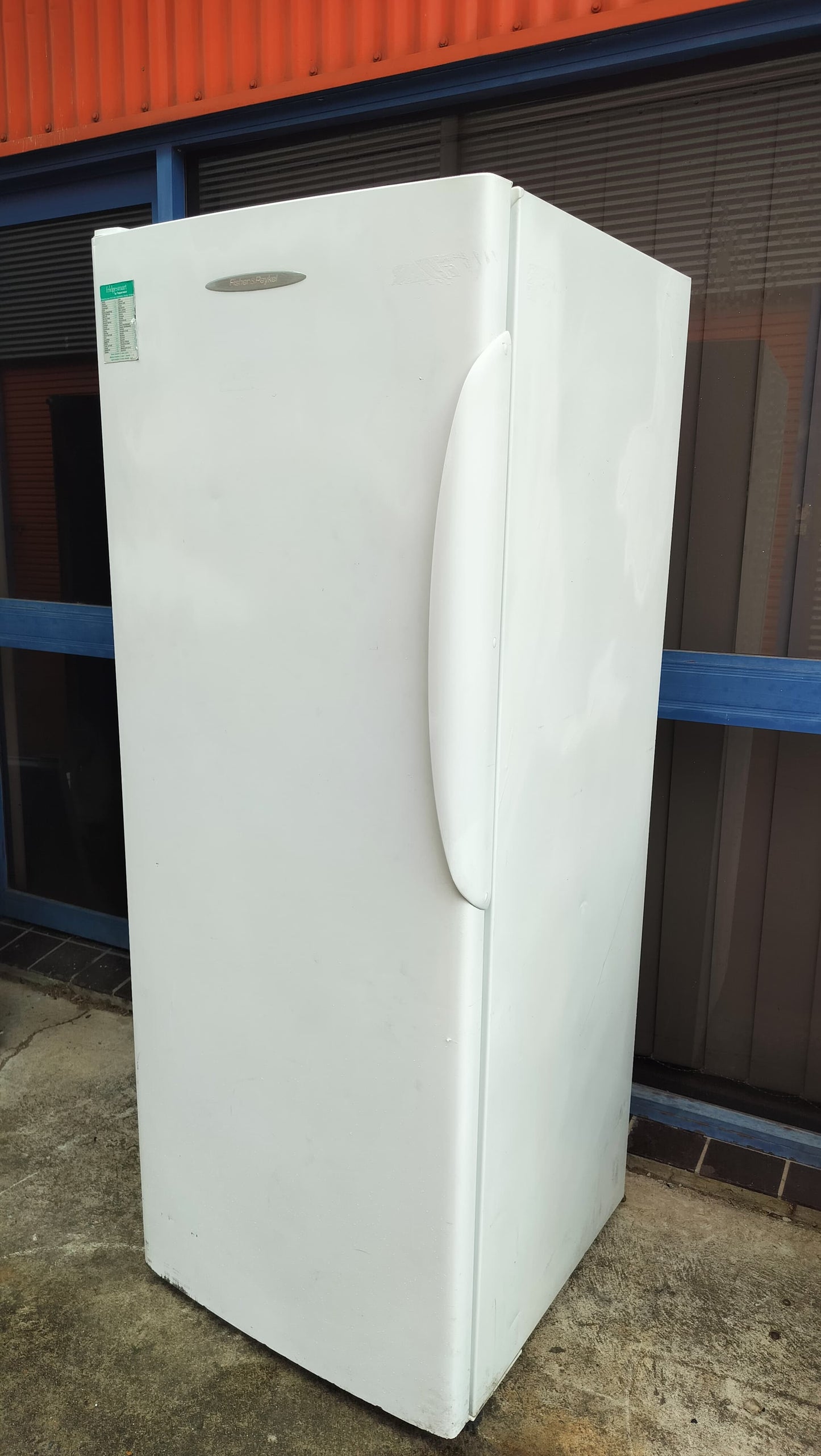 **FISHER & PAYKEL 389 LITRES ONLY FREEZER**