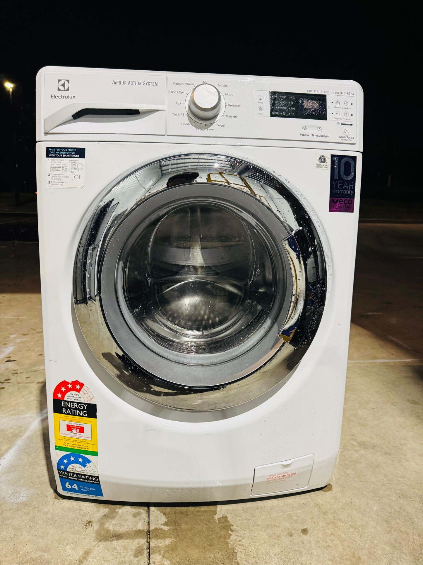 **ELECTROLUX 7.5 KGS FRONT LOADER WASHING MACHINE**