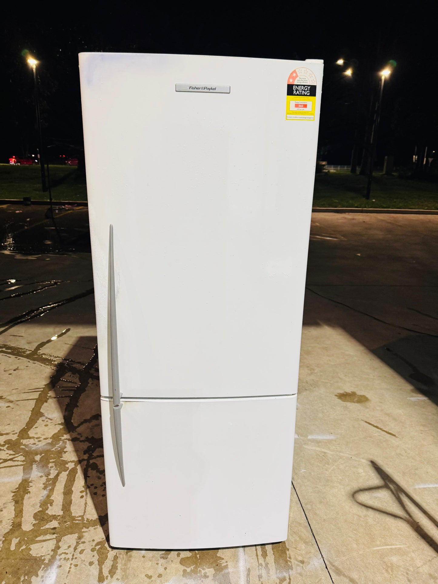 **FISHER & PAYKEL 442 LITRES FRIDGE FREEZER**