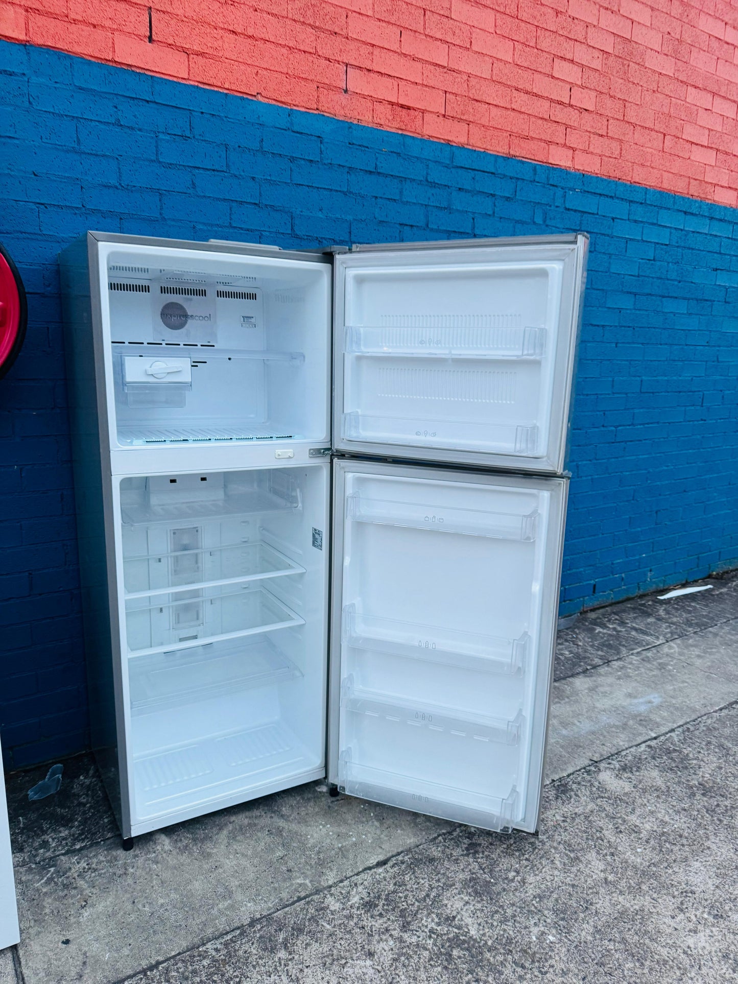 **LG 422 LITRES FRIDGE FREEZER**