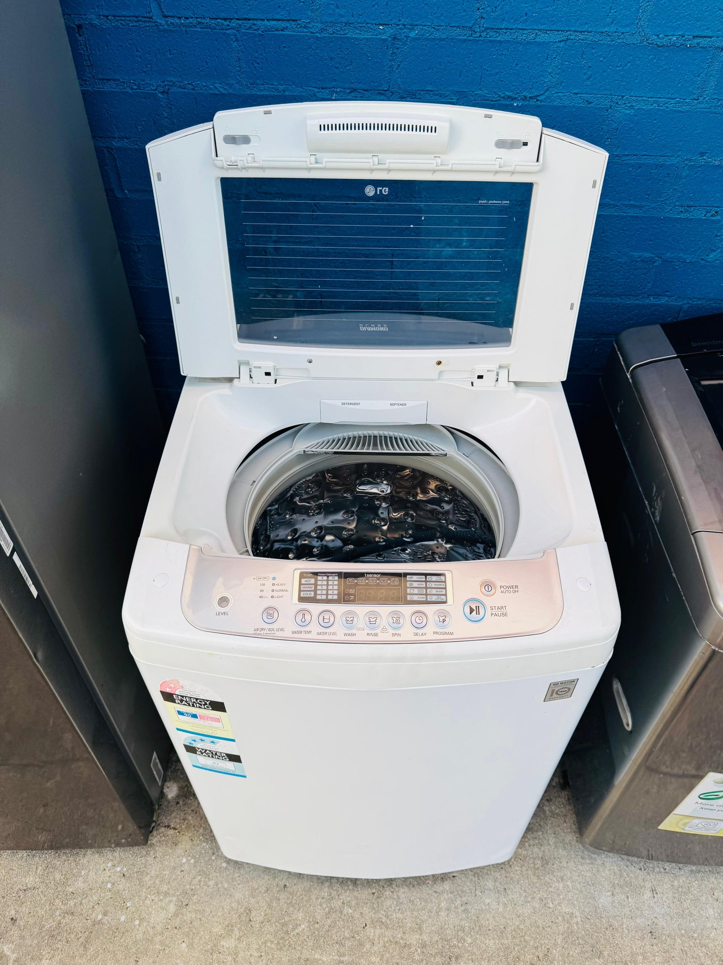 **LG 8KGS TOP LOADER WASHING MACHINE**
