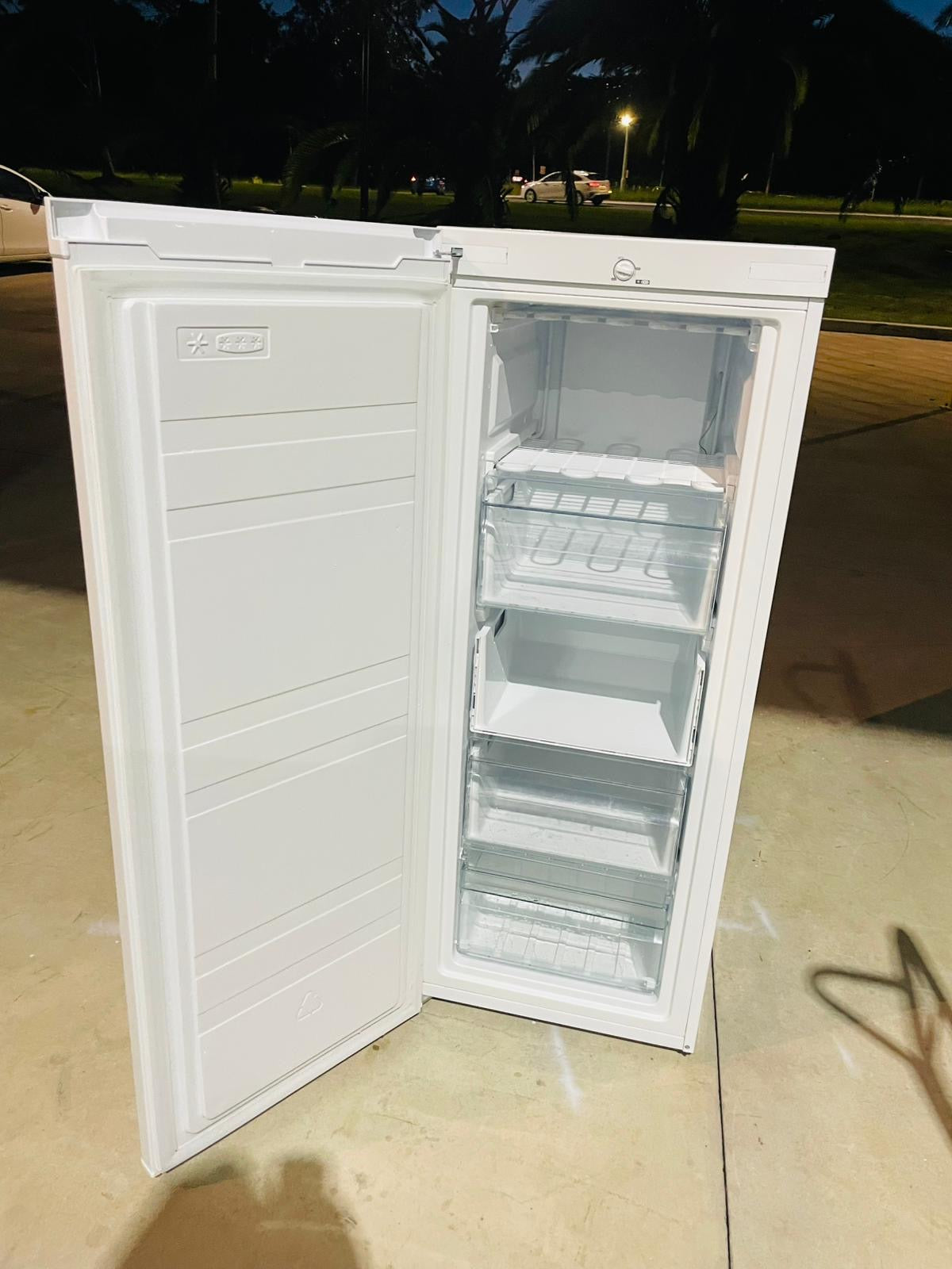 **INALTO 172 LITRES FREEZER ONLY**