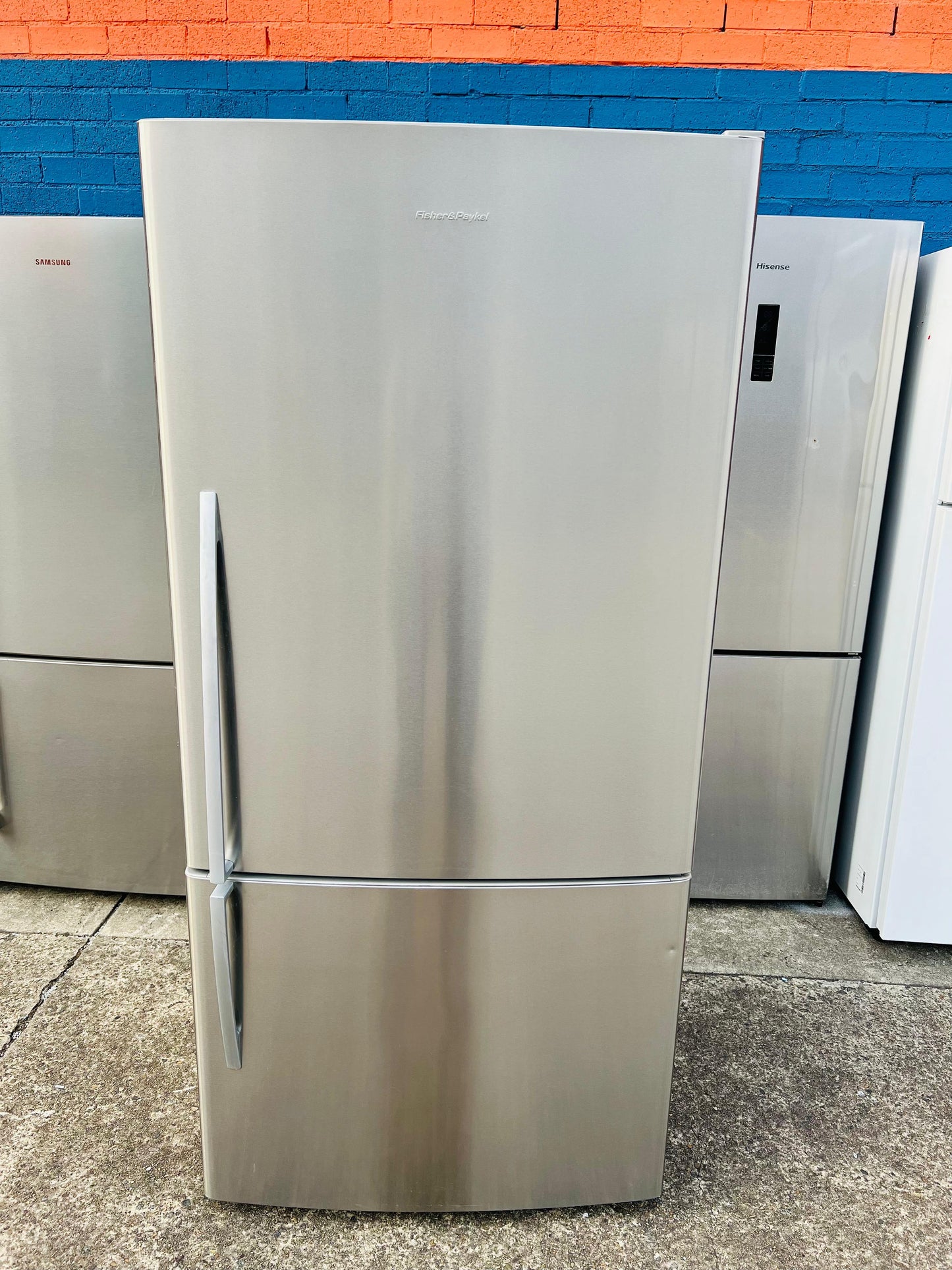 **FISHER & PAYKEL 519 LITRES FRIDGE FREEZER**