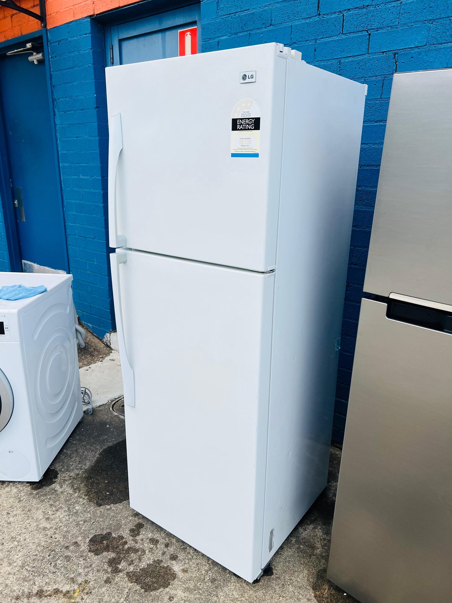 **LG 346 LITRES FRIDGE FREEZER**
