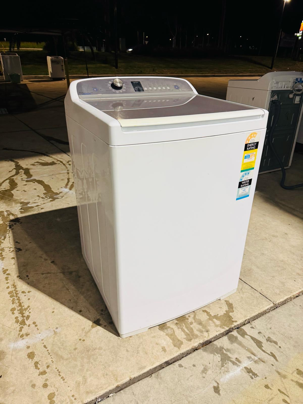 **FISHER AND PAYKEL 10 KGS TOP LOADER WASHING MACHINE**
