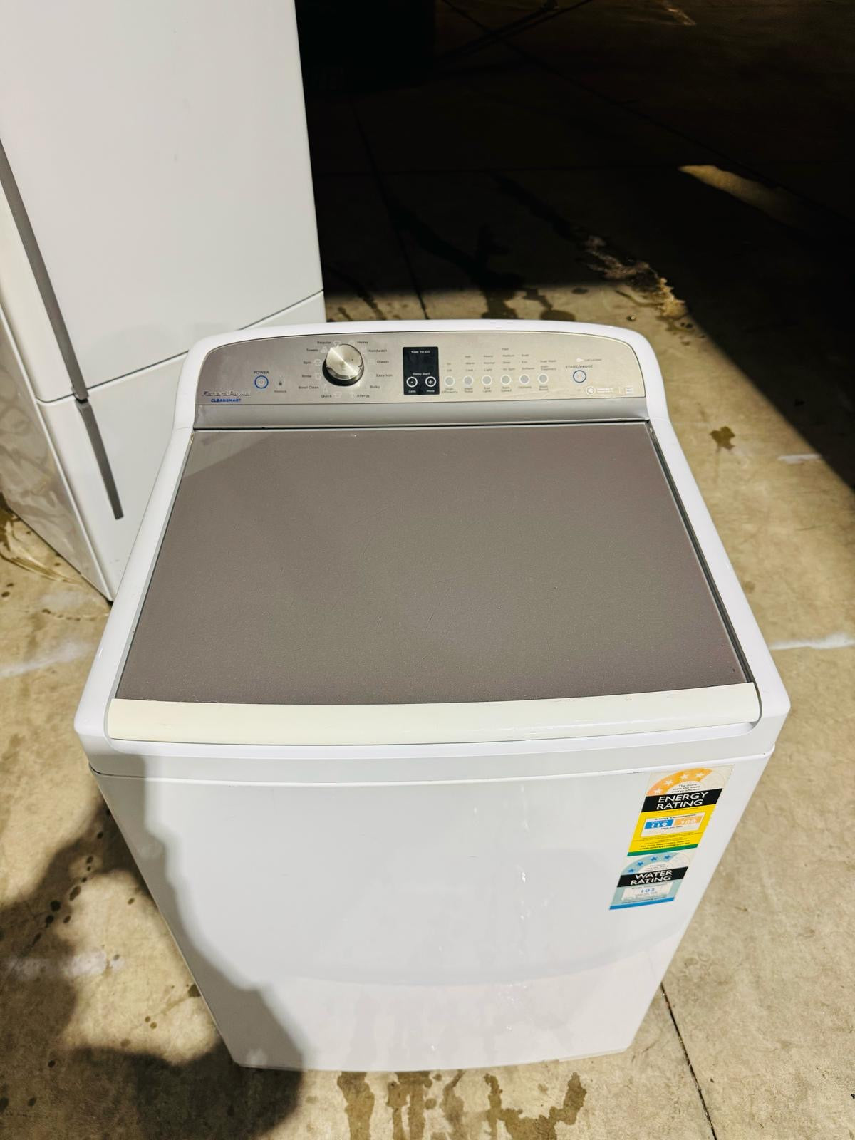 **FISHER AND PAYKEL 10 KGS TOP LOADER WASHING MACHINE**