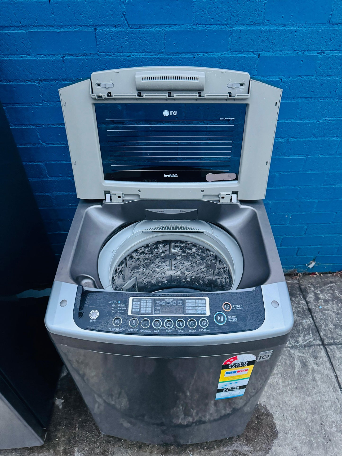 **LG 9.5 KGS TOP LOADER WASHING MACHINE**