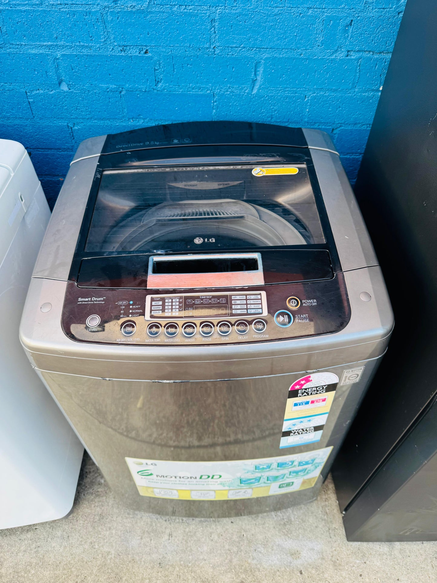 **LG 9.5KGS TOP LOADER WASHING MACHINE**
