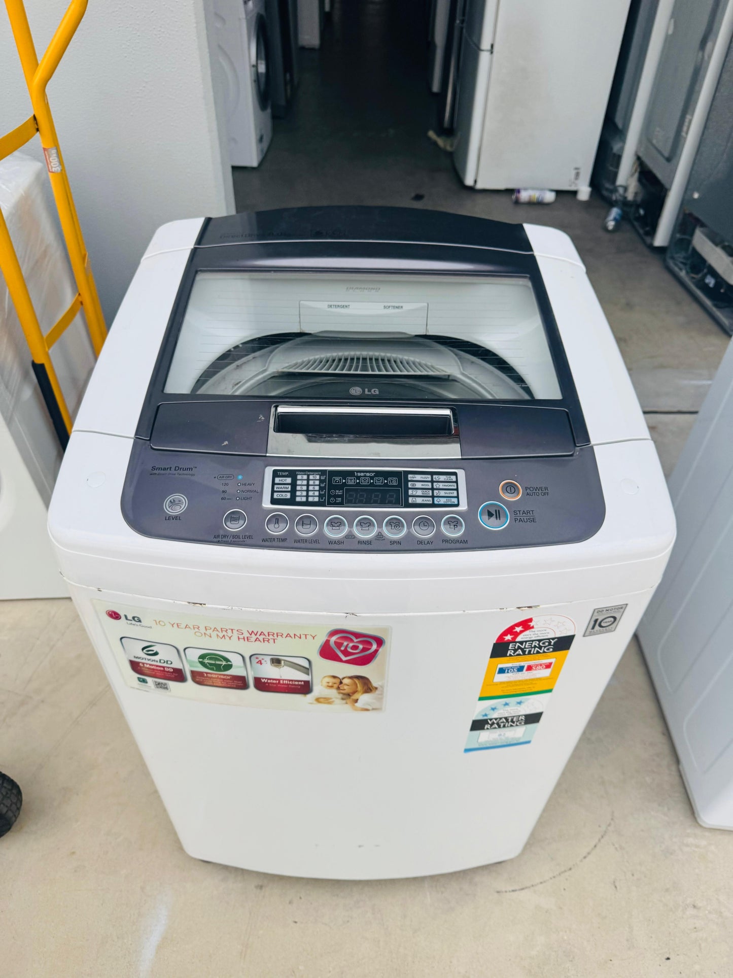 **LG 8KGS TOP LOADER WASHING MACHINE**
