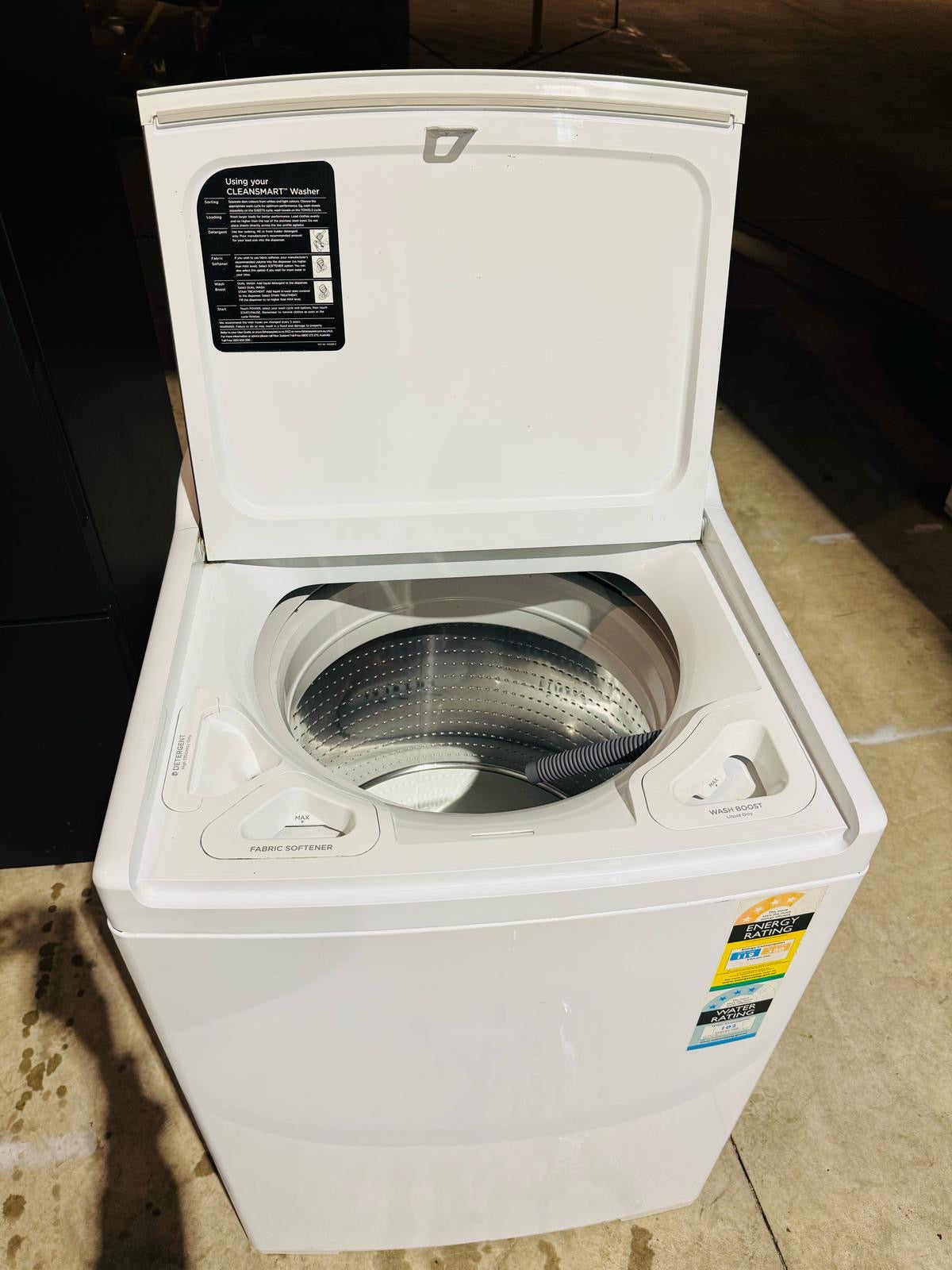 **FISHER AND PAYKEL 10 KGS TOP LOADER WASHING MACHINE**