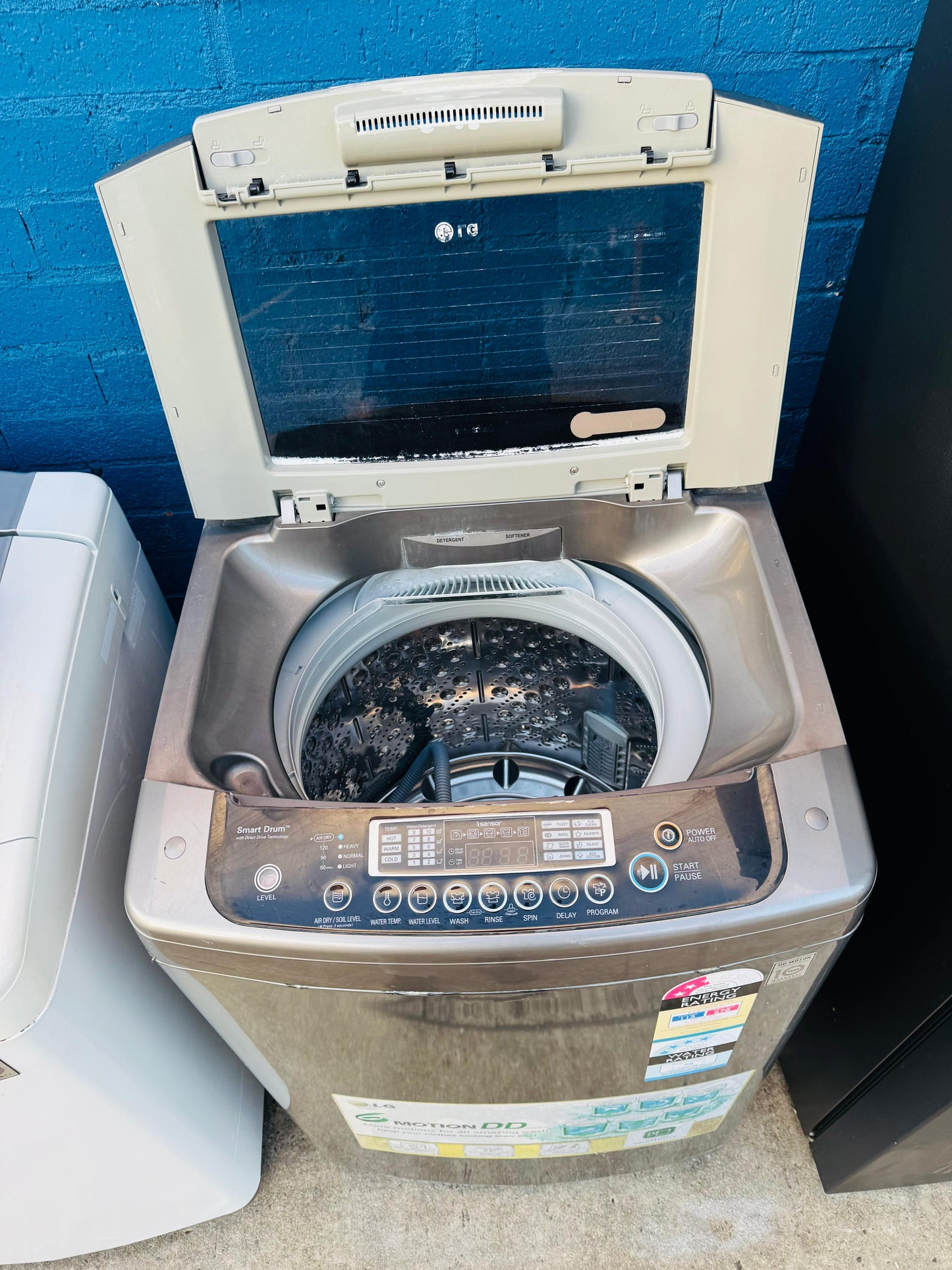 **LG 9.5KGS TOP LOADER WASHING MACHINE**