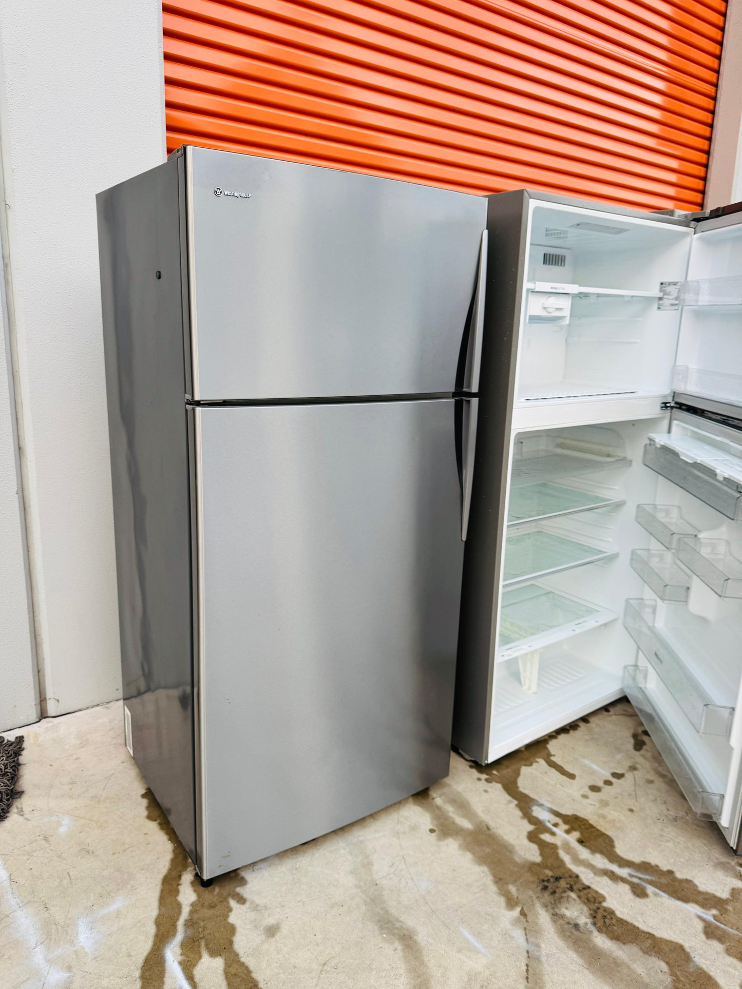 **WESTINGHOUSE 520 LITRES FRIDGE FREEZER**