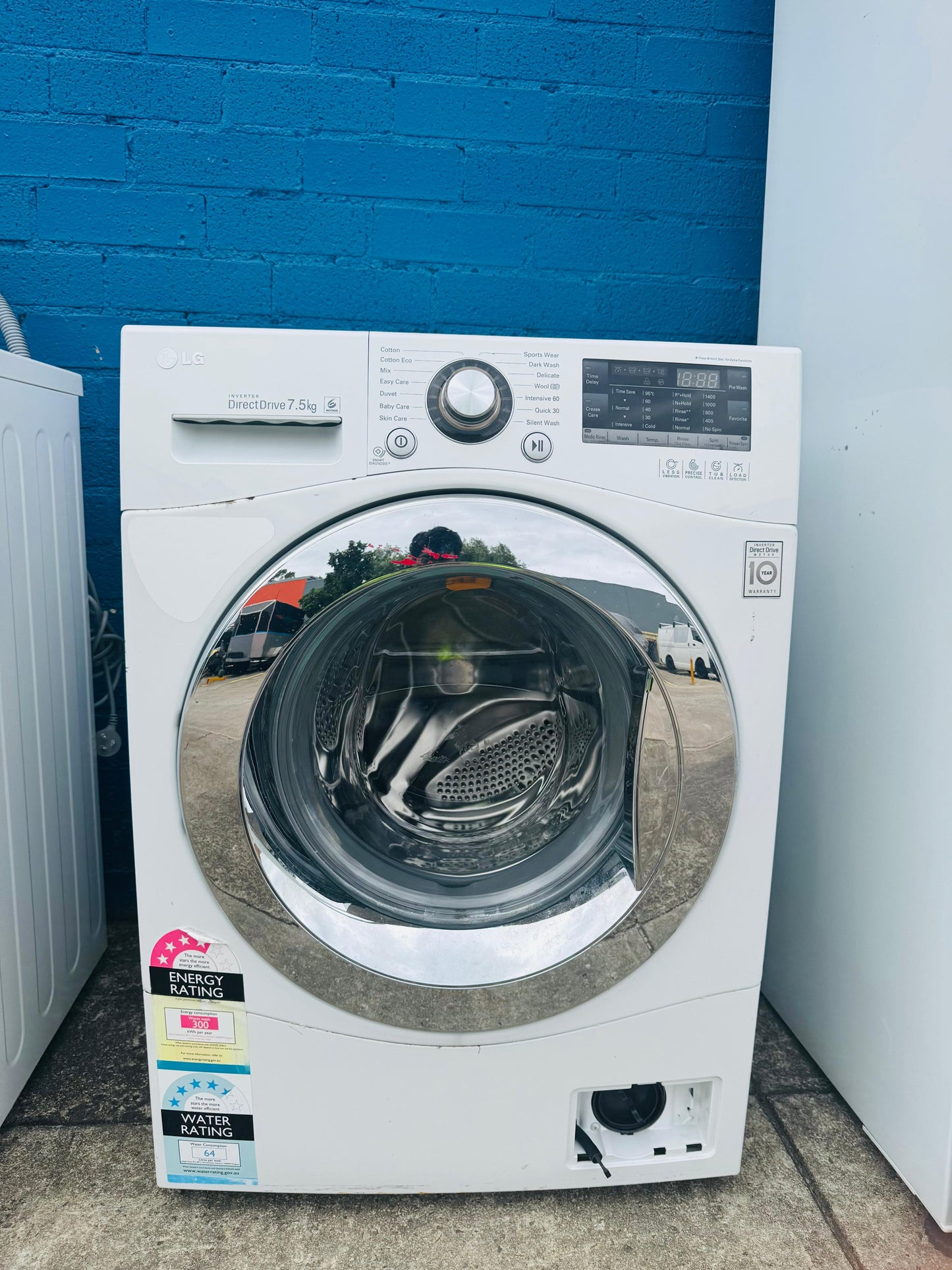 **LG 7.5KGS FRONT LOADER WASHING MACHINE**