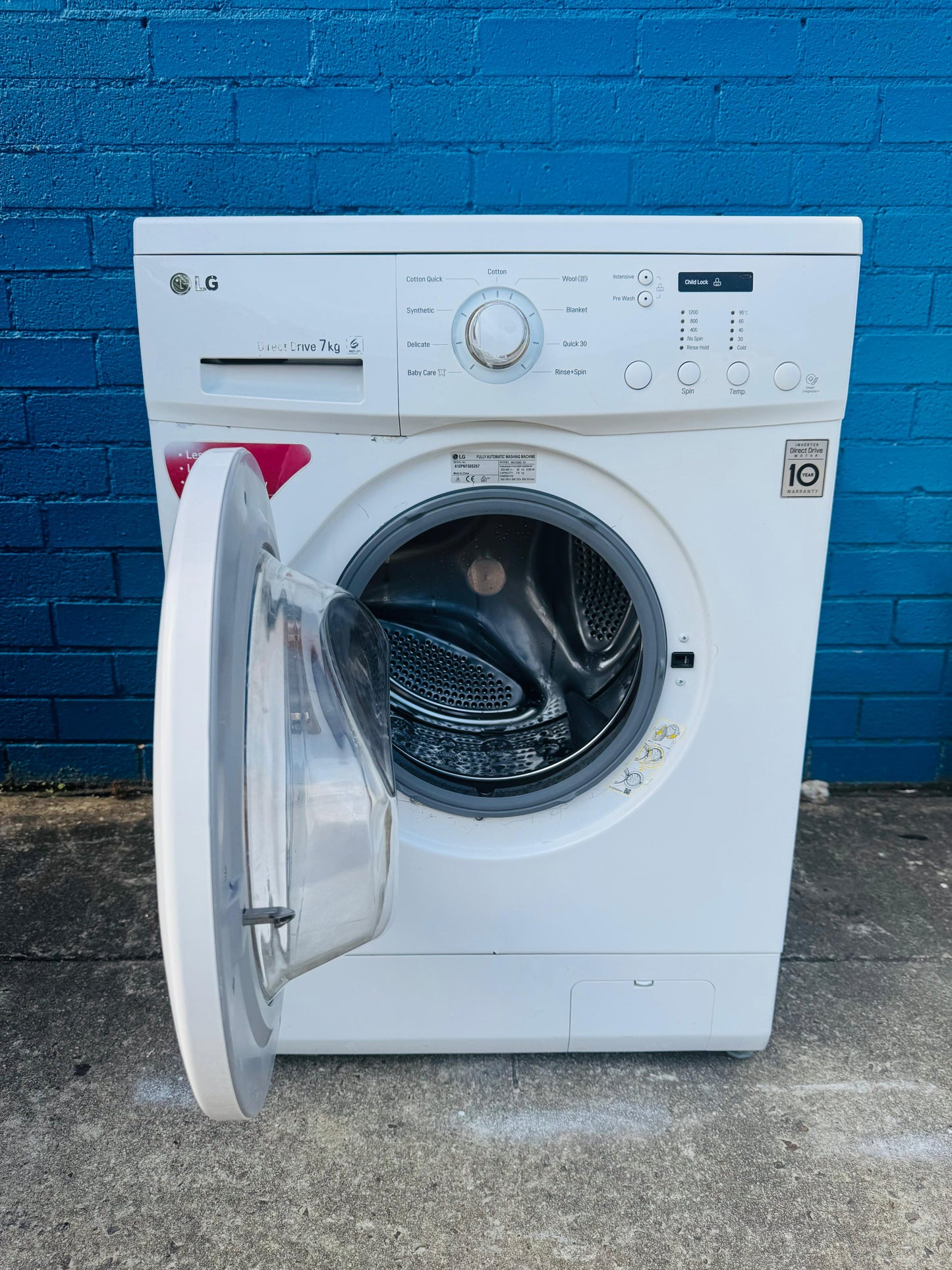 **LG 7KGS FRONT LOADER WASHING MACHINE**
