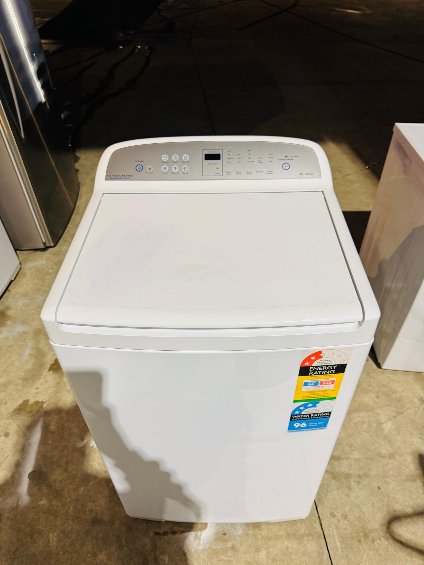 **FISHER AND PAYKEL 8.5 KGS TOP LOADER WASHING MACHINE**