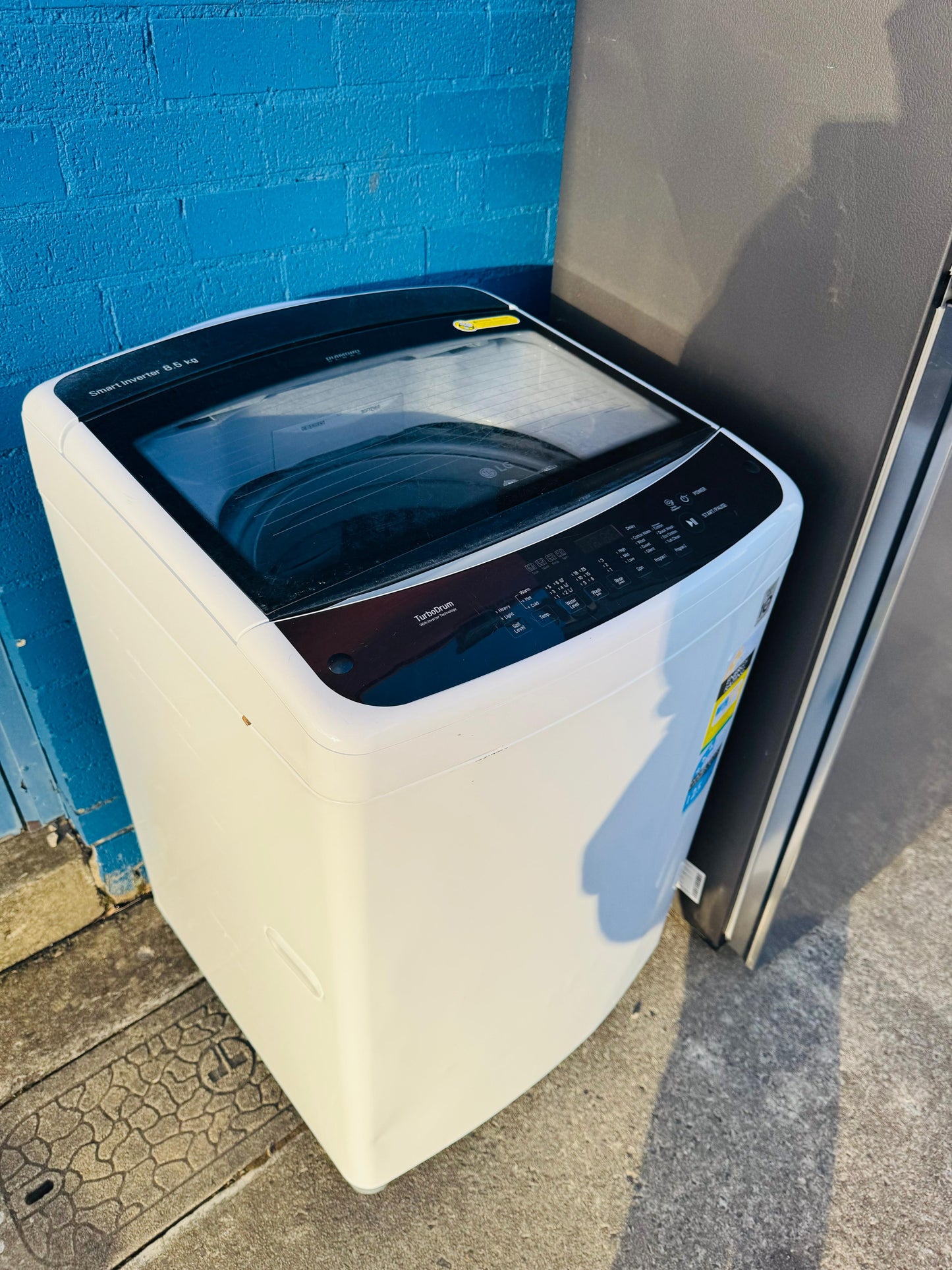 **LG 8.5KGS TOP LOADER WASHING MACHINE**