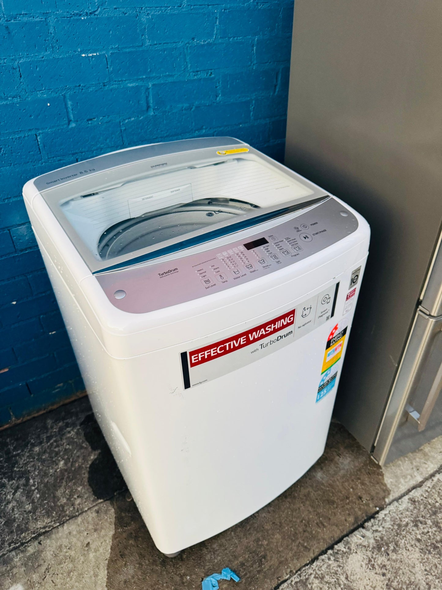 **LG 8.5 KGS TOP LOADER WASHING MACHINE**