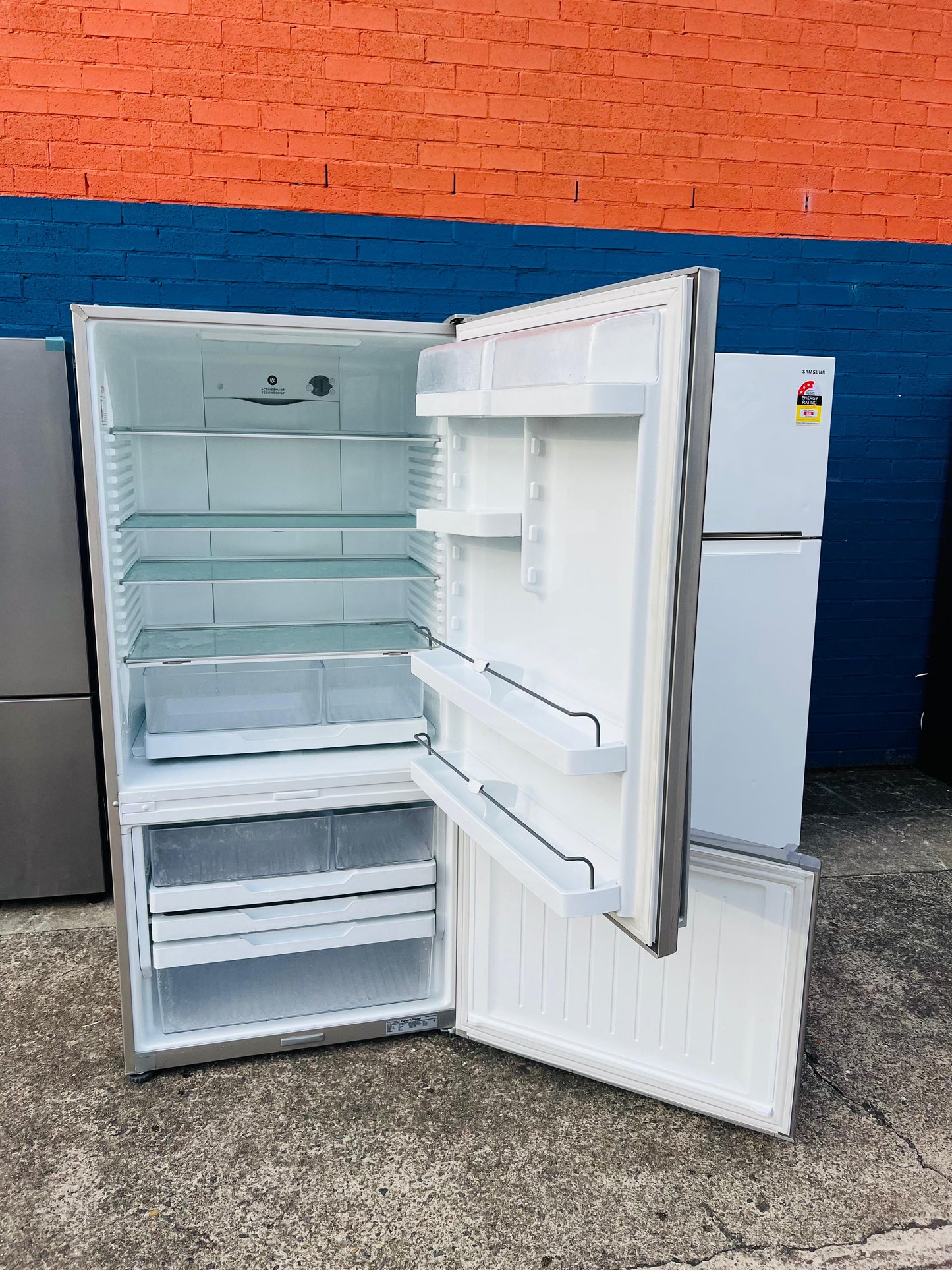 **FISHER & PAYKEL 519 LITRES FRIDGE FREEZER**