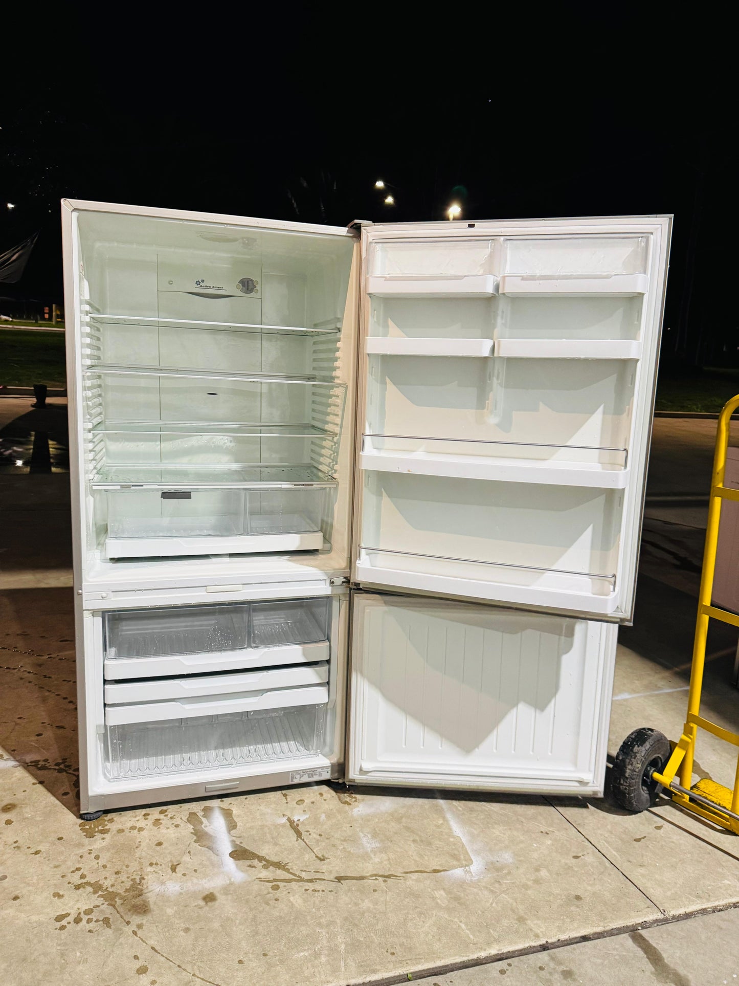 **FISHER & PAYKEL 519 LITRES FRIDGE FREEZER**