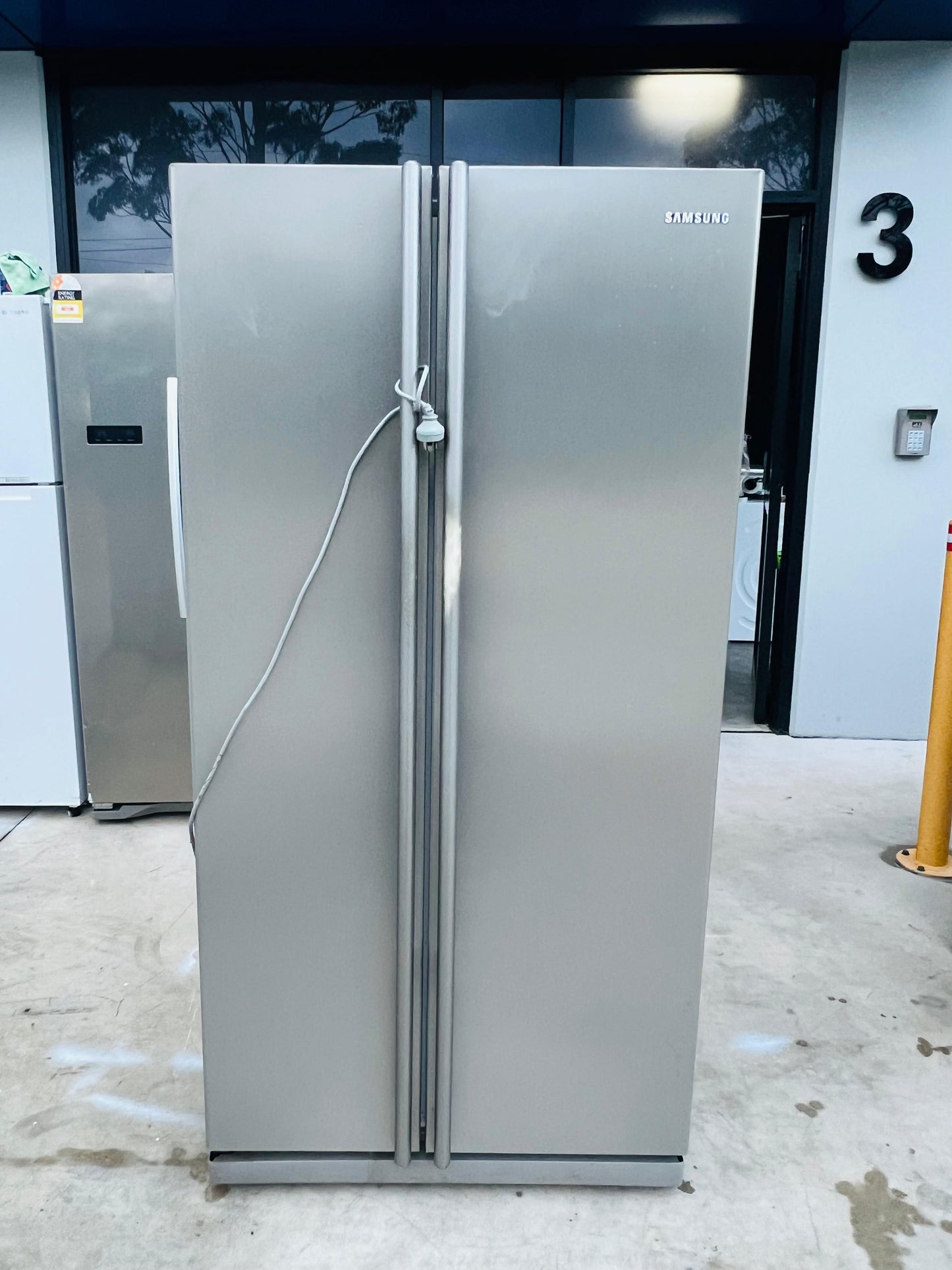**SAMSUNG 539 LITRES SIDE BY SIDE FRIDGE FREEZER**